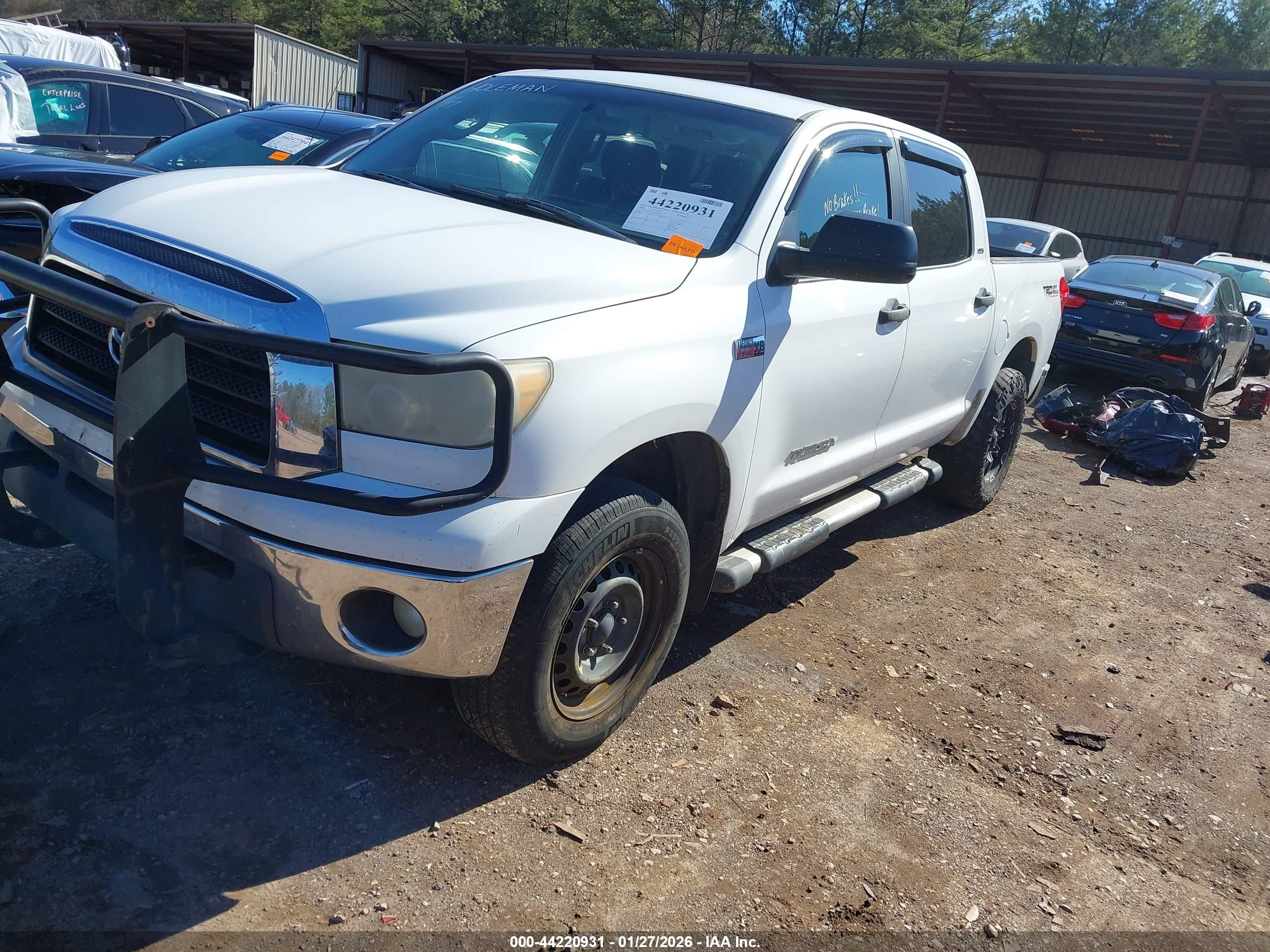 TOYOTA TUNDRA image 2