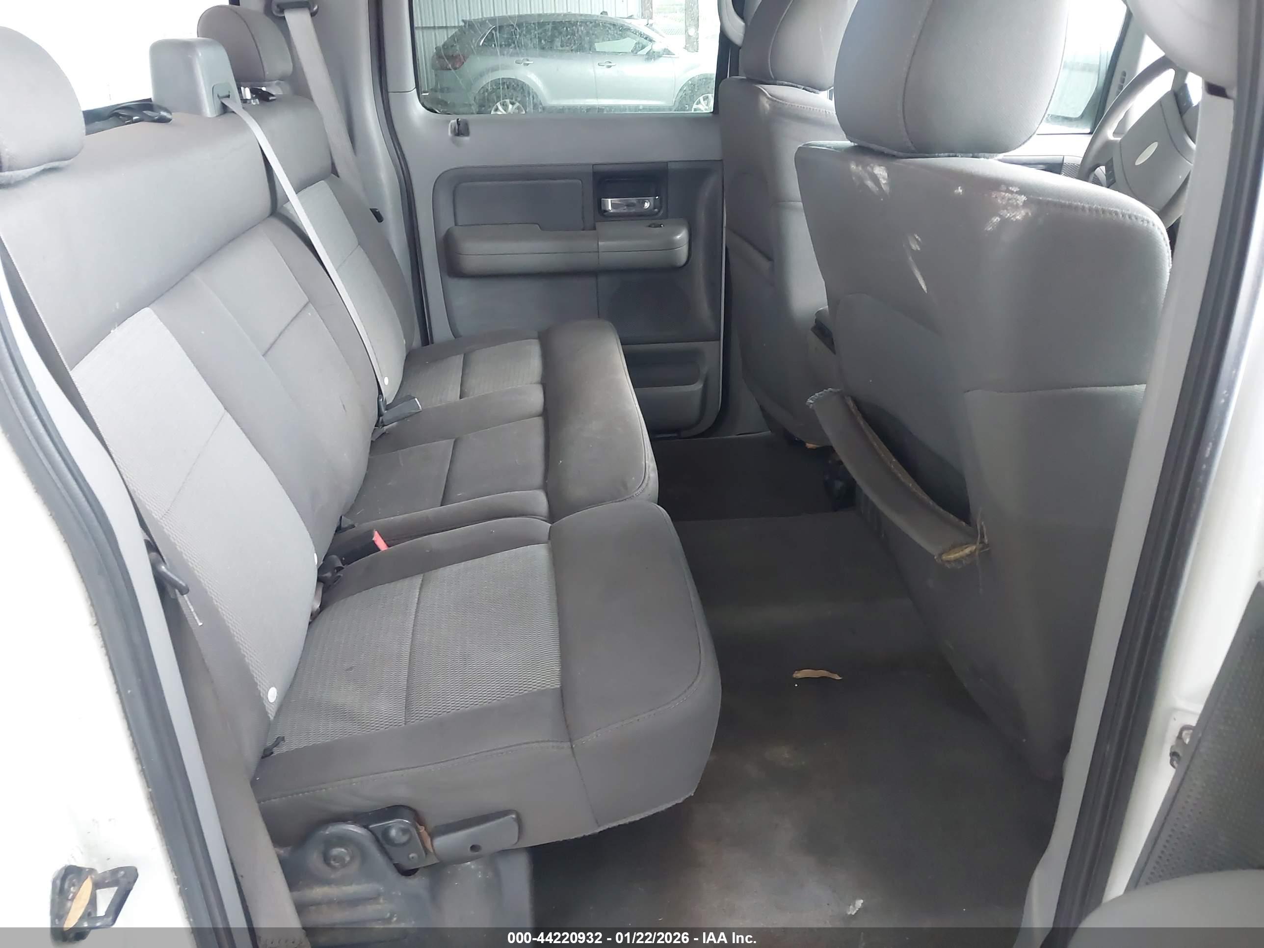 FORD F-150 image 8