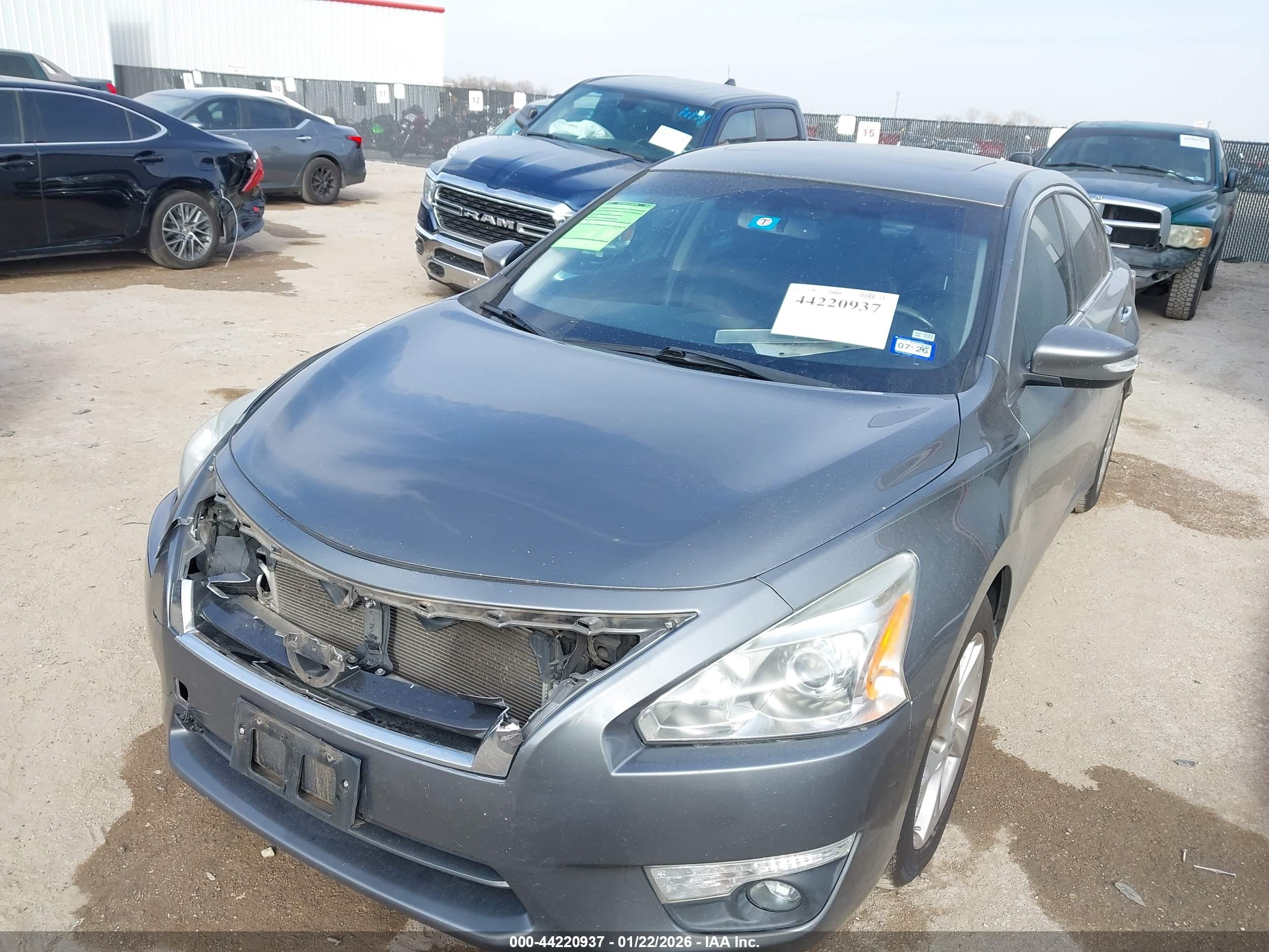 NISSAN ALTIMA image 2