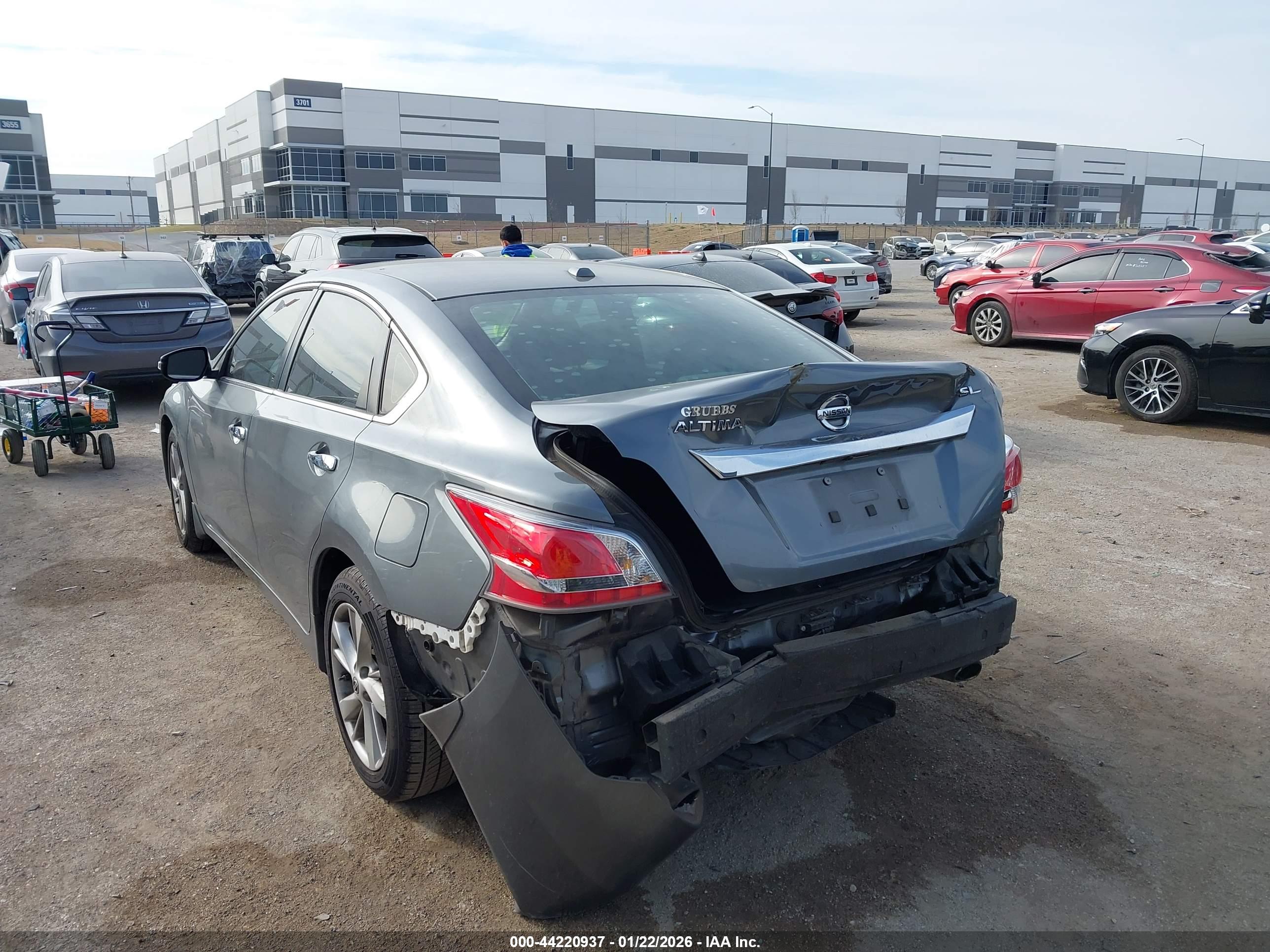 NISSAN ALTIMA image 3