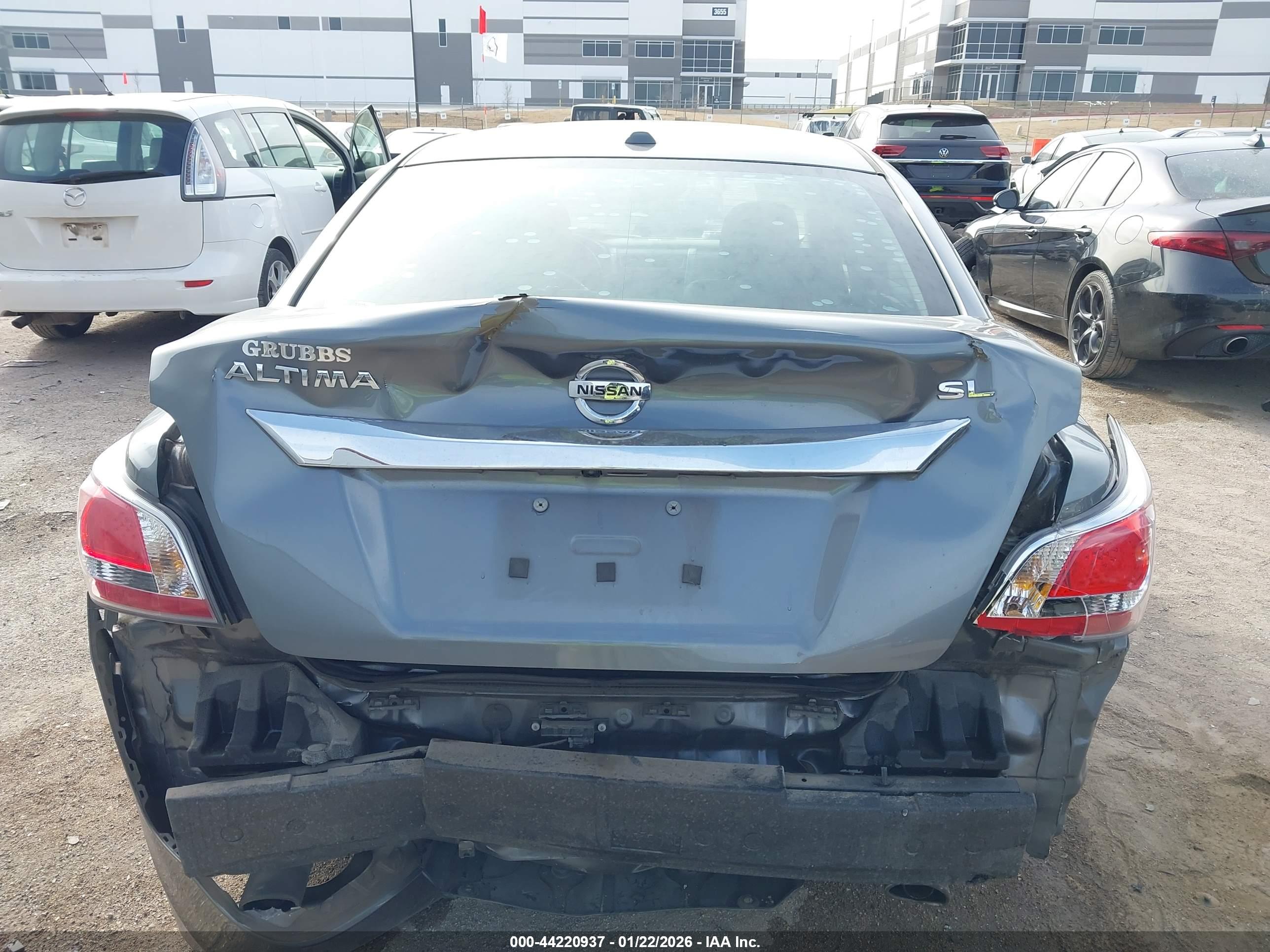 NISSAN ALTIMA image 6