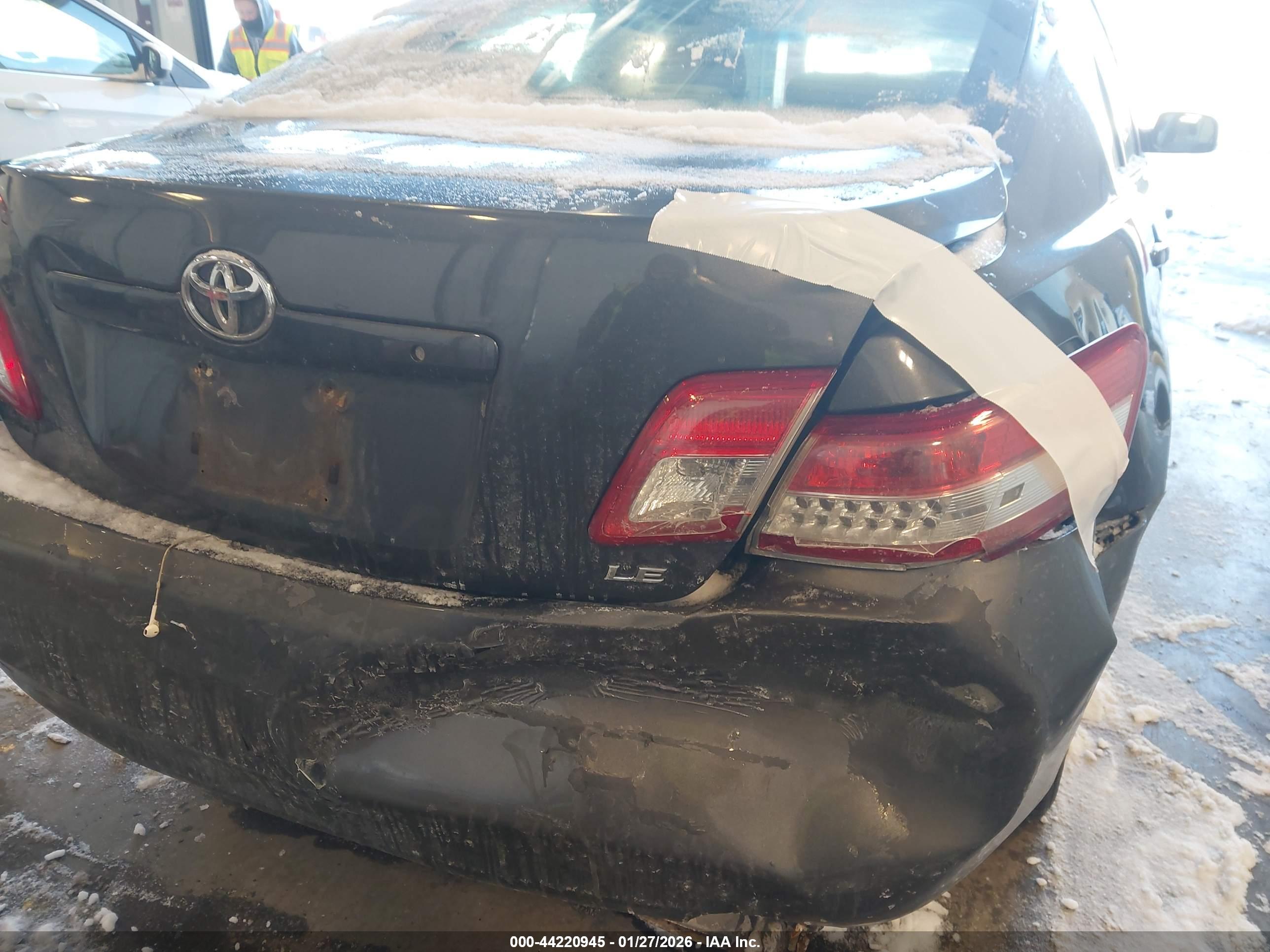 TOYOTA CAMRY image 6