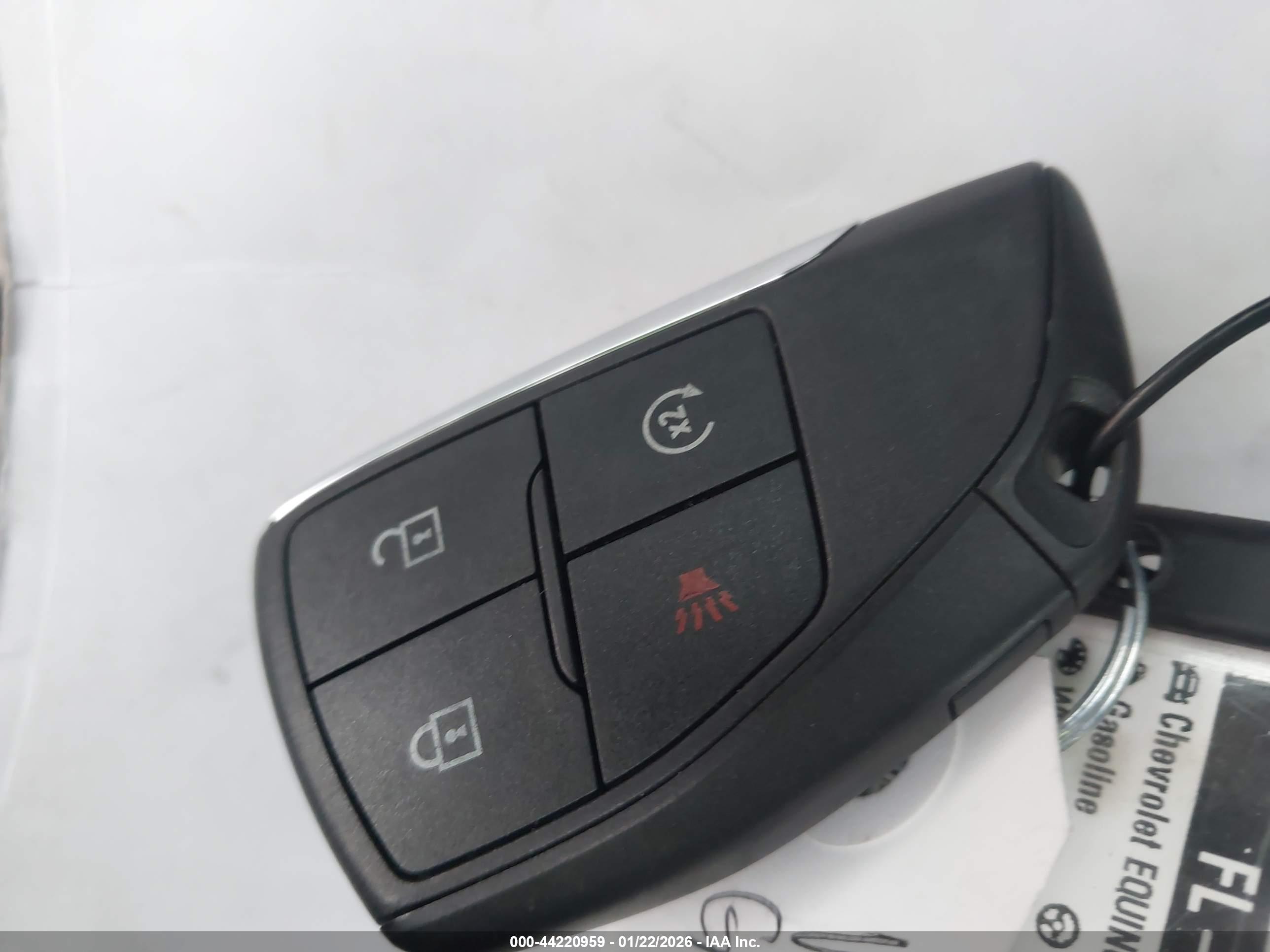 CHEVROLET EQUINOX image 11