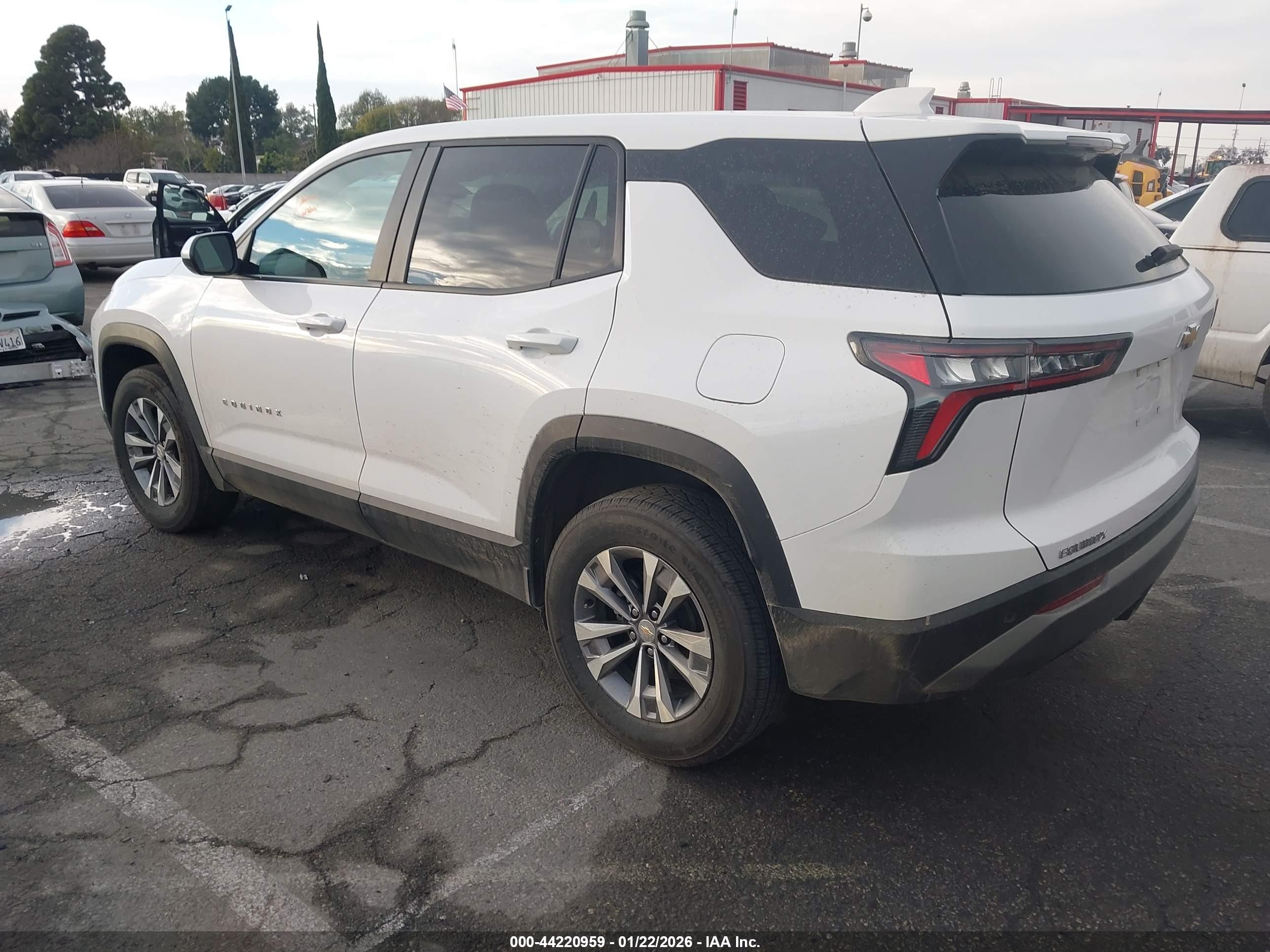 CHEVROLET EQUINOX image 3
