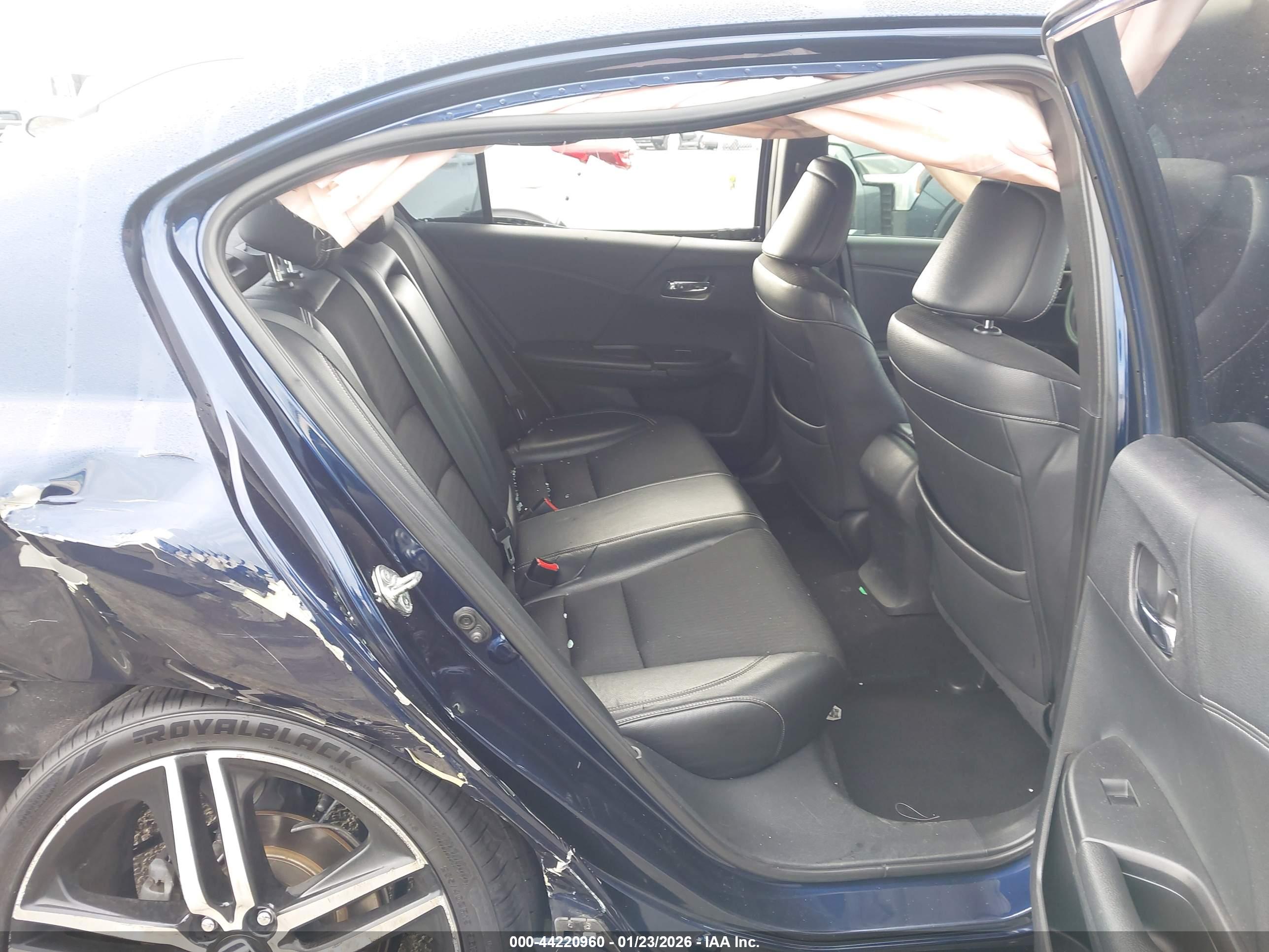 HONDA ACCORD image 8