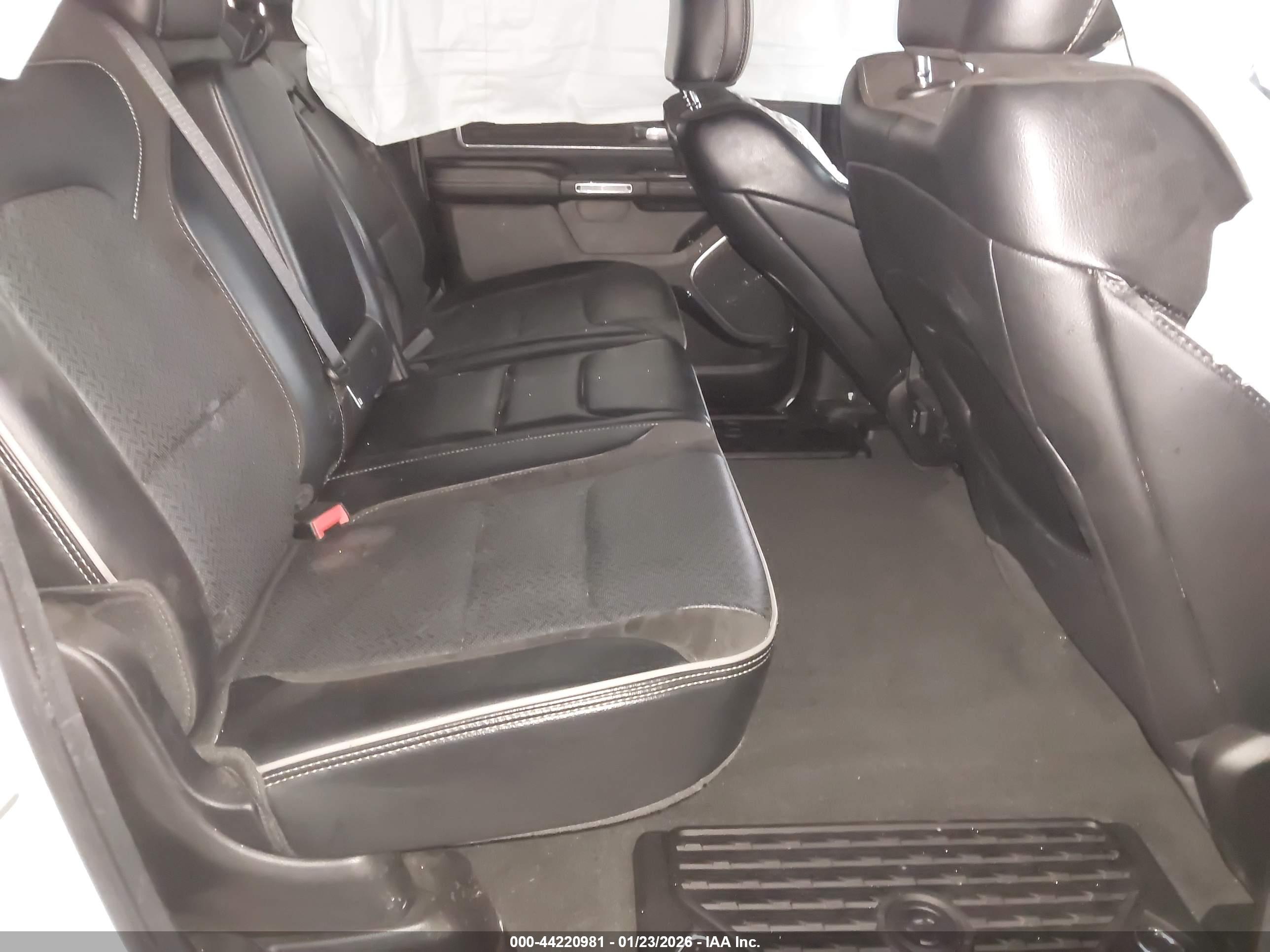 RAM 1500 image 8