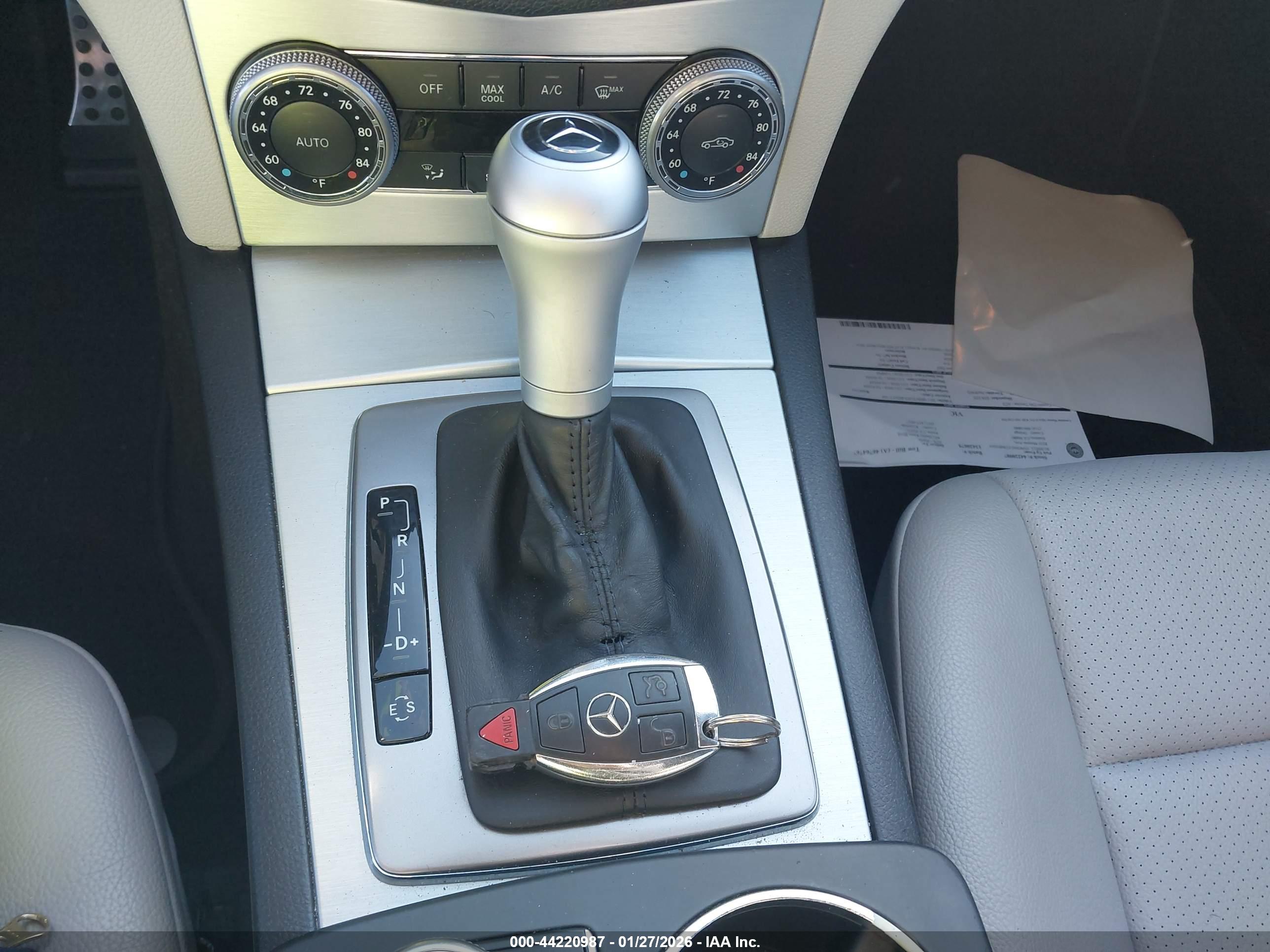 MERCEDES-BENZ C image 11