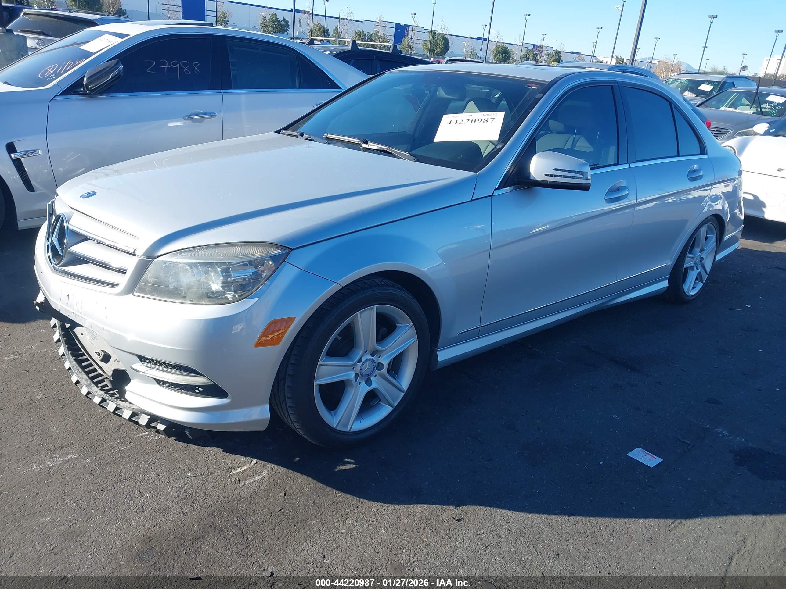 MERCEDES-BENZ C image 2