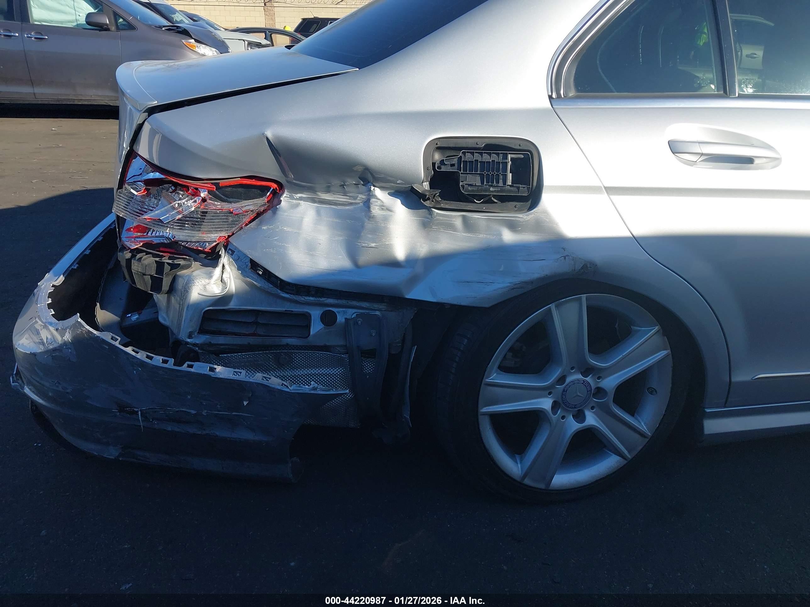 MERCEDES-BENZ C image 6