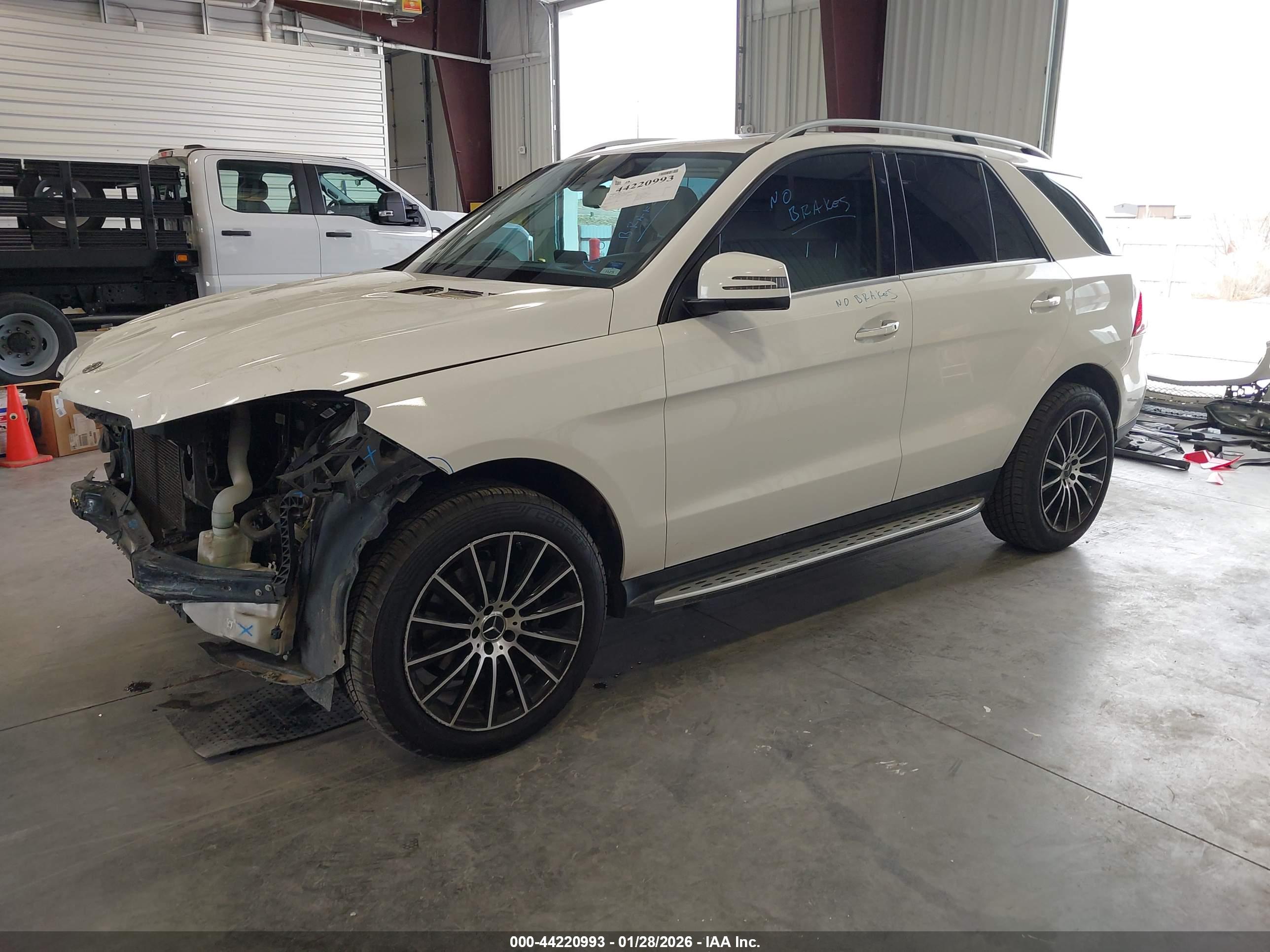 MERCEDES-BENZ GLE image 2