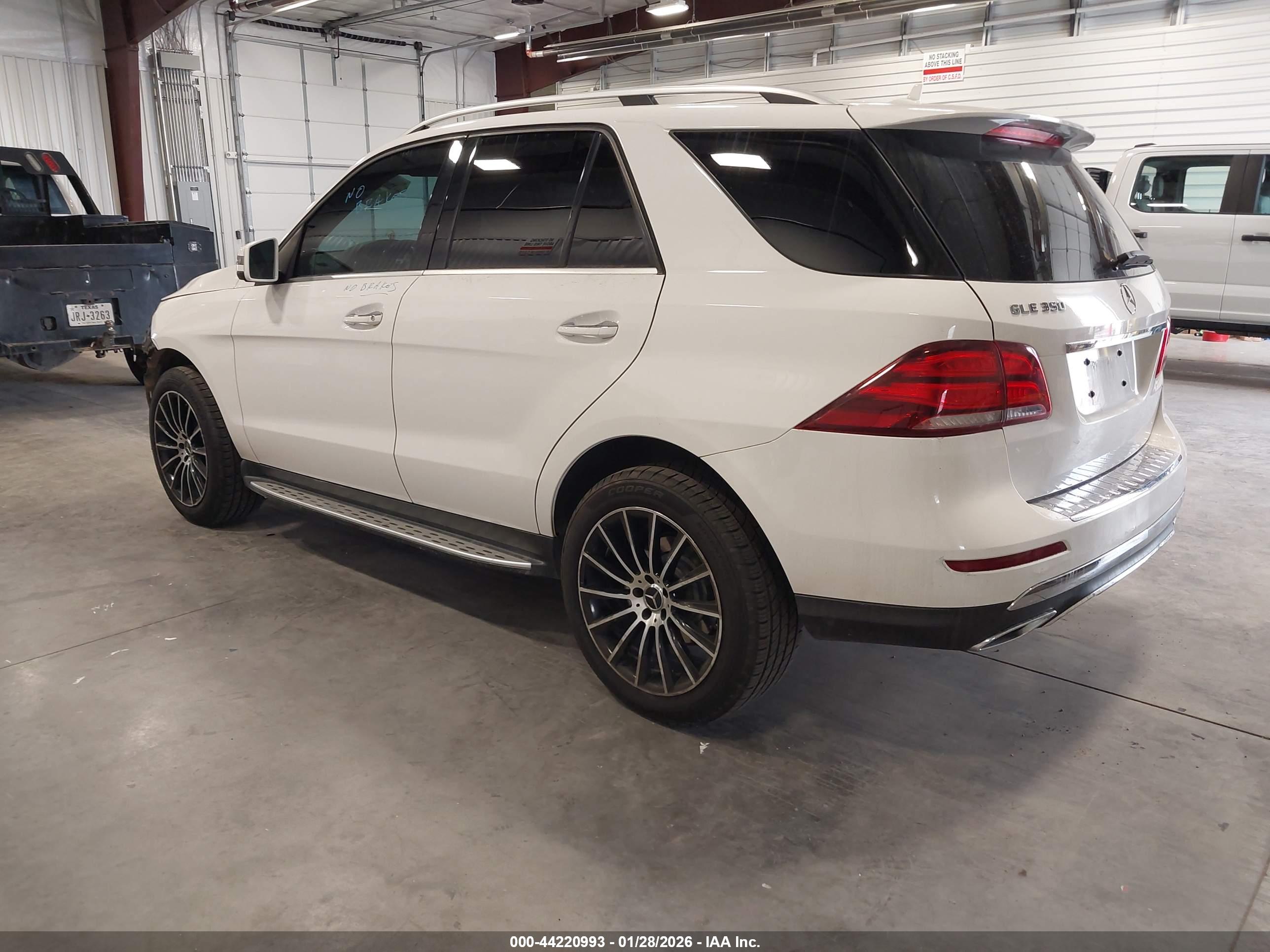 MERCEDES-BENZ GLE image 3