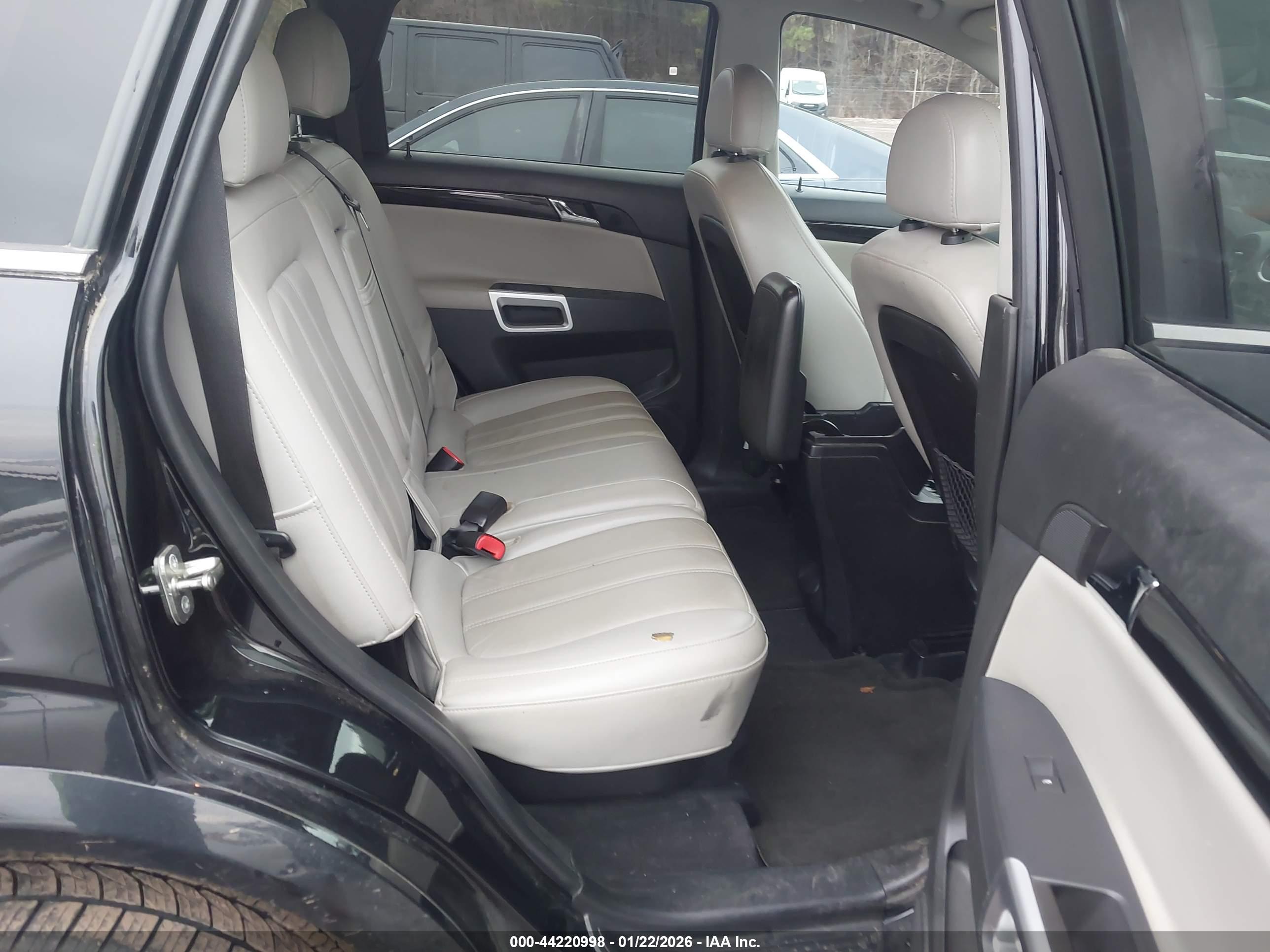 CHEVROLET CAPTIVA image 8