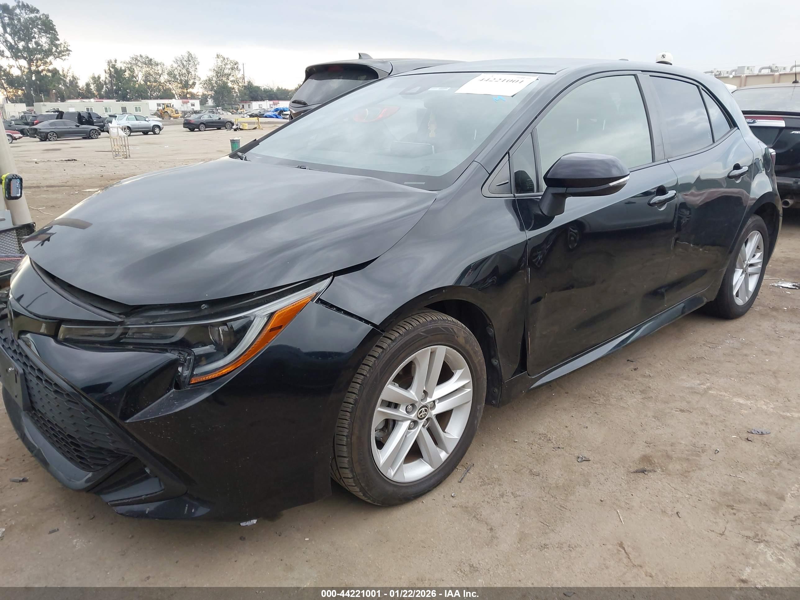 TOYOTA COROLLA image 2