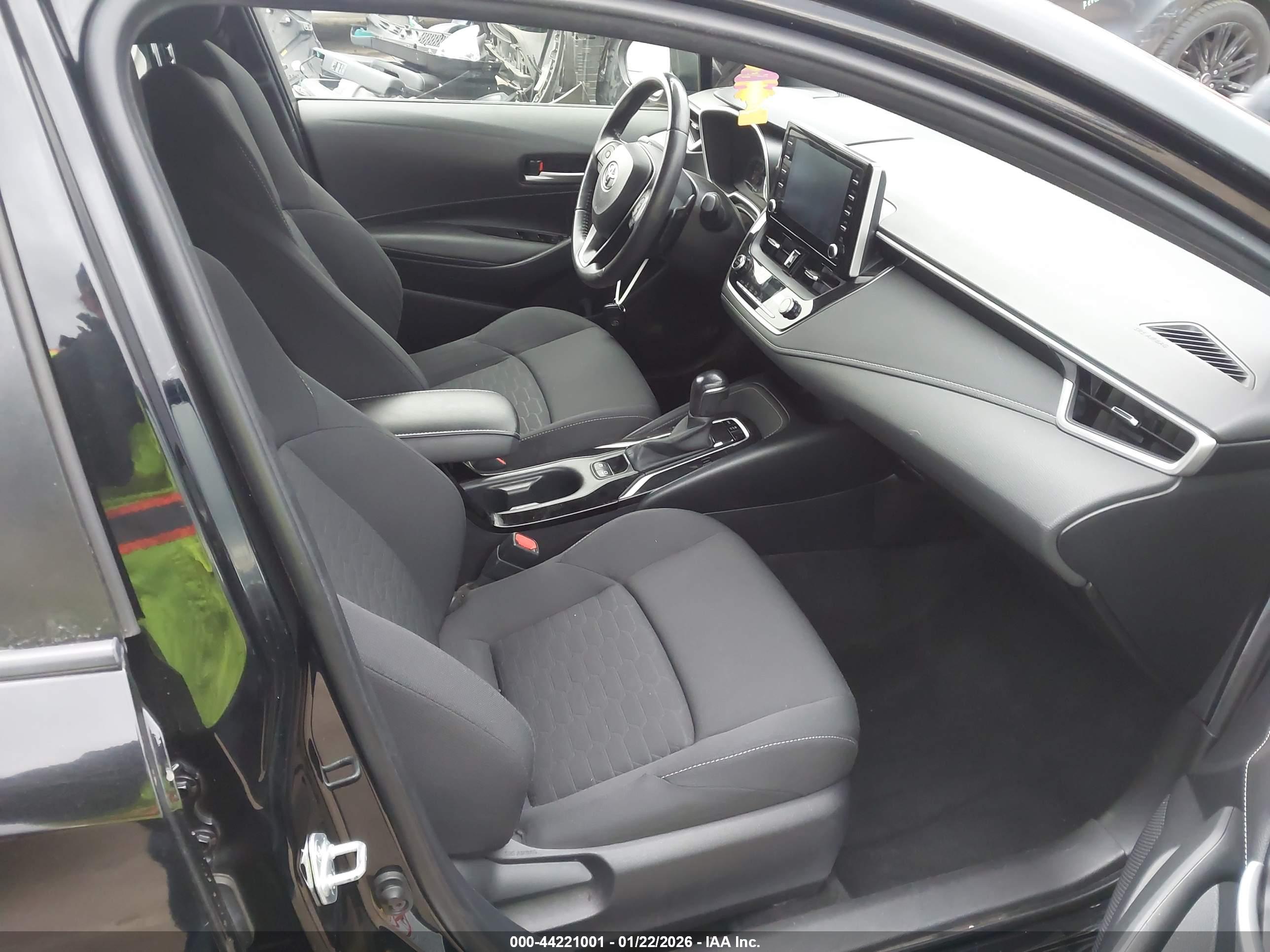 TOYOTA COROLLA image 5