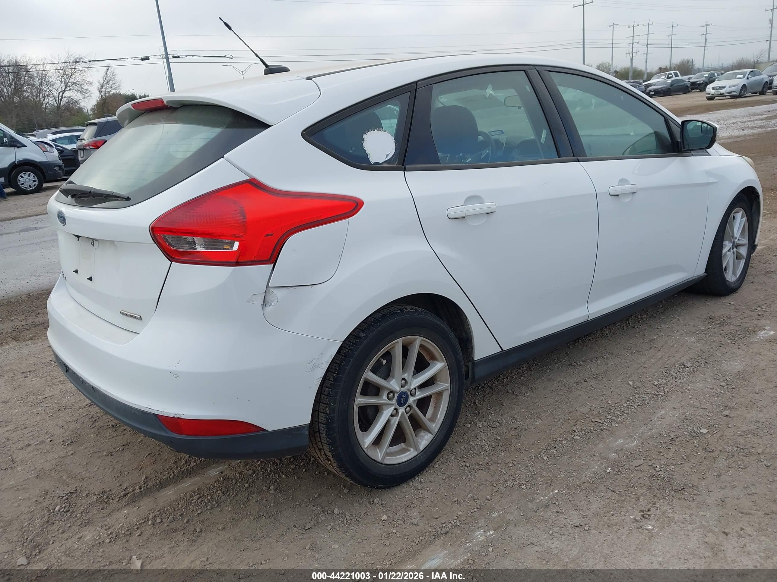 FORD FOCUS image 4