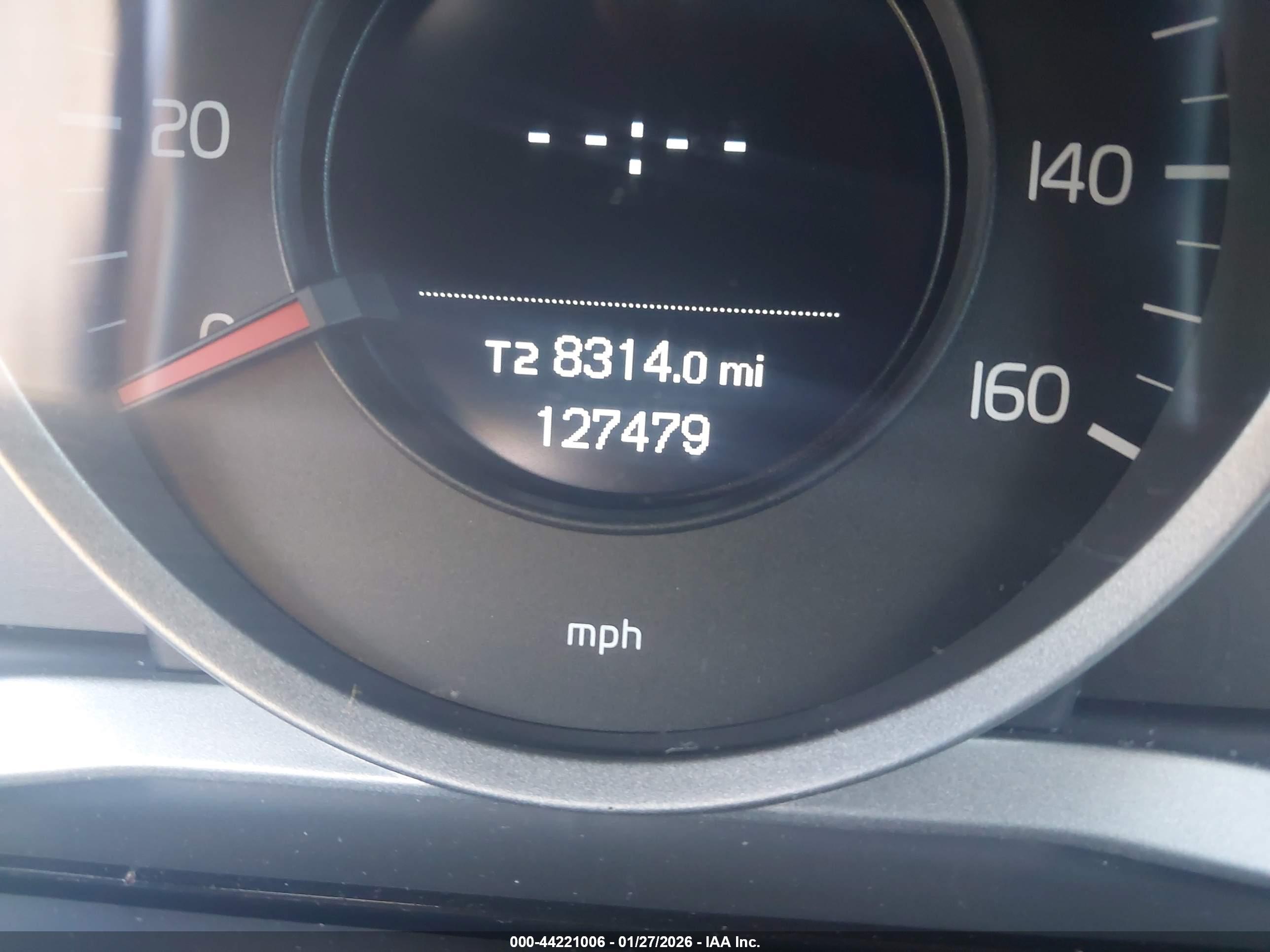 VOLVO XC60 image 7