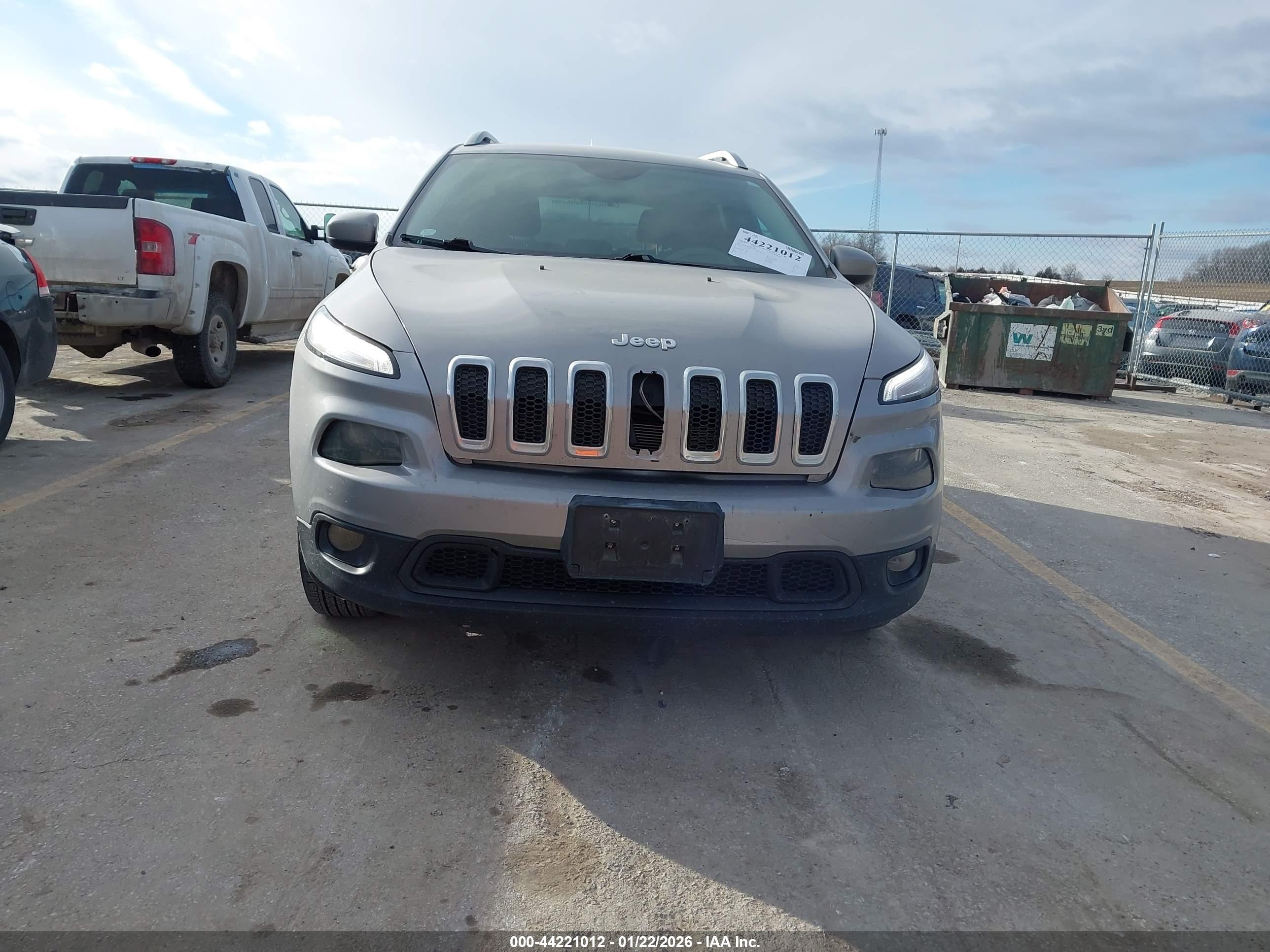 JEEP CHEROKEE image 6