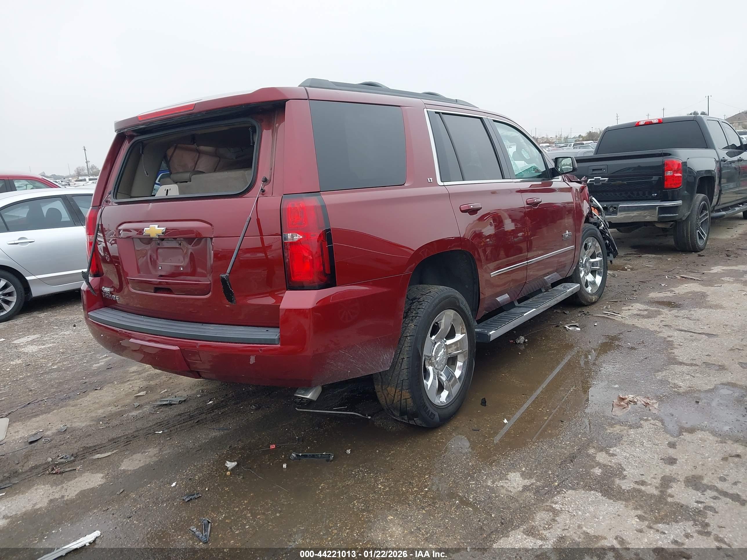 CHEVROLET TAHOE image 4