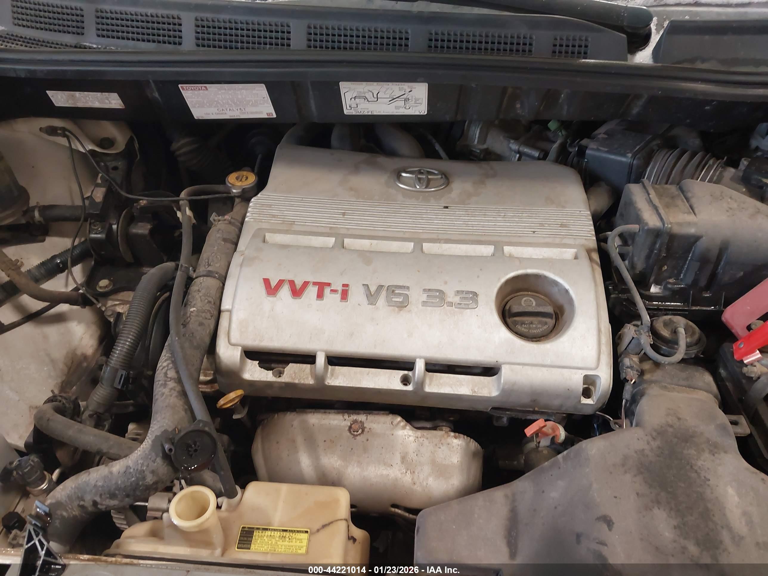 TOYOTA SIENNA image 10