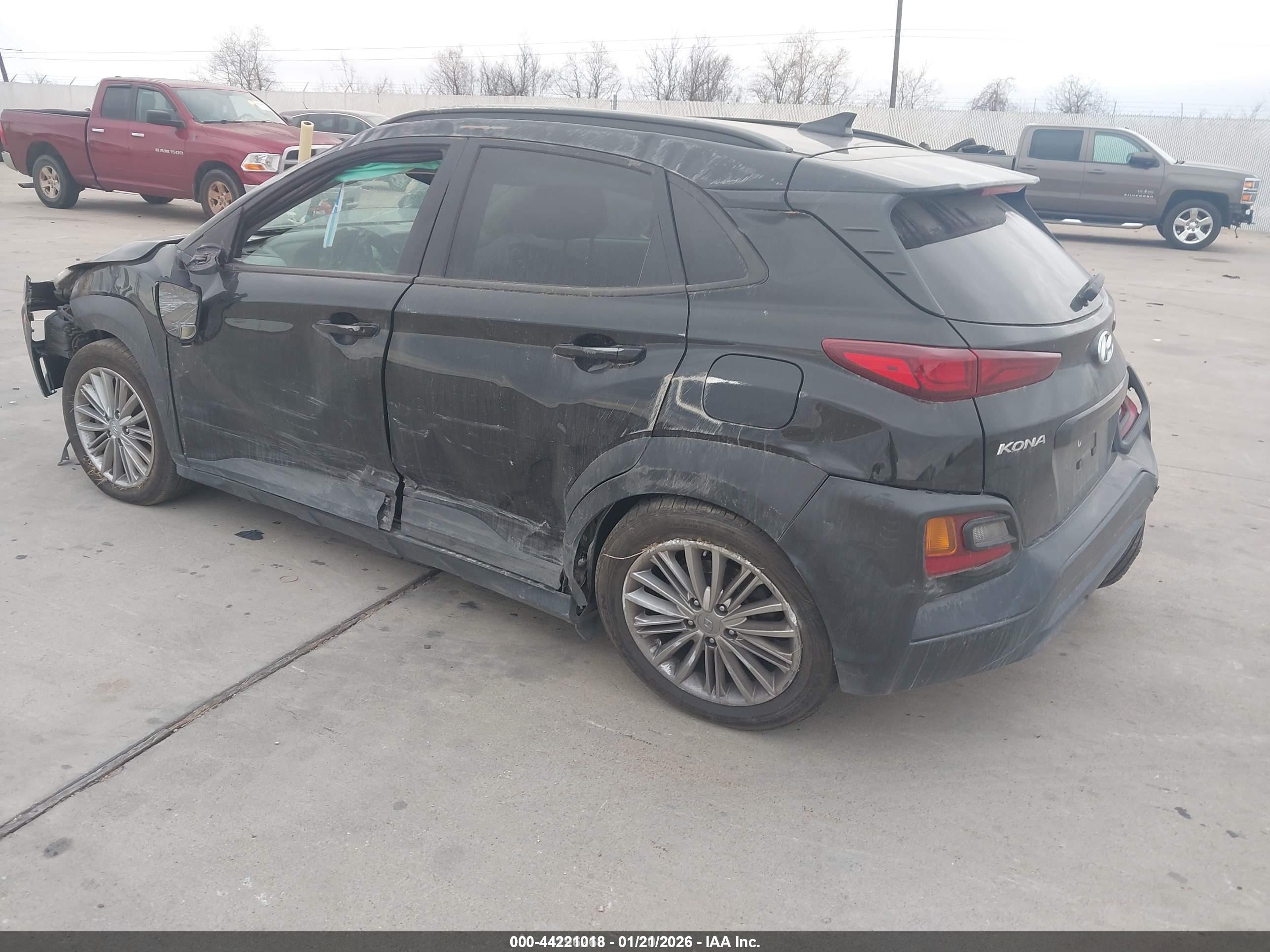 HYUNDAI KONA image 3