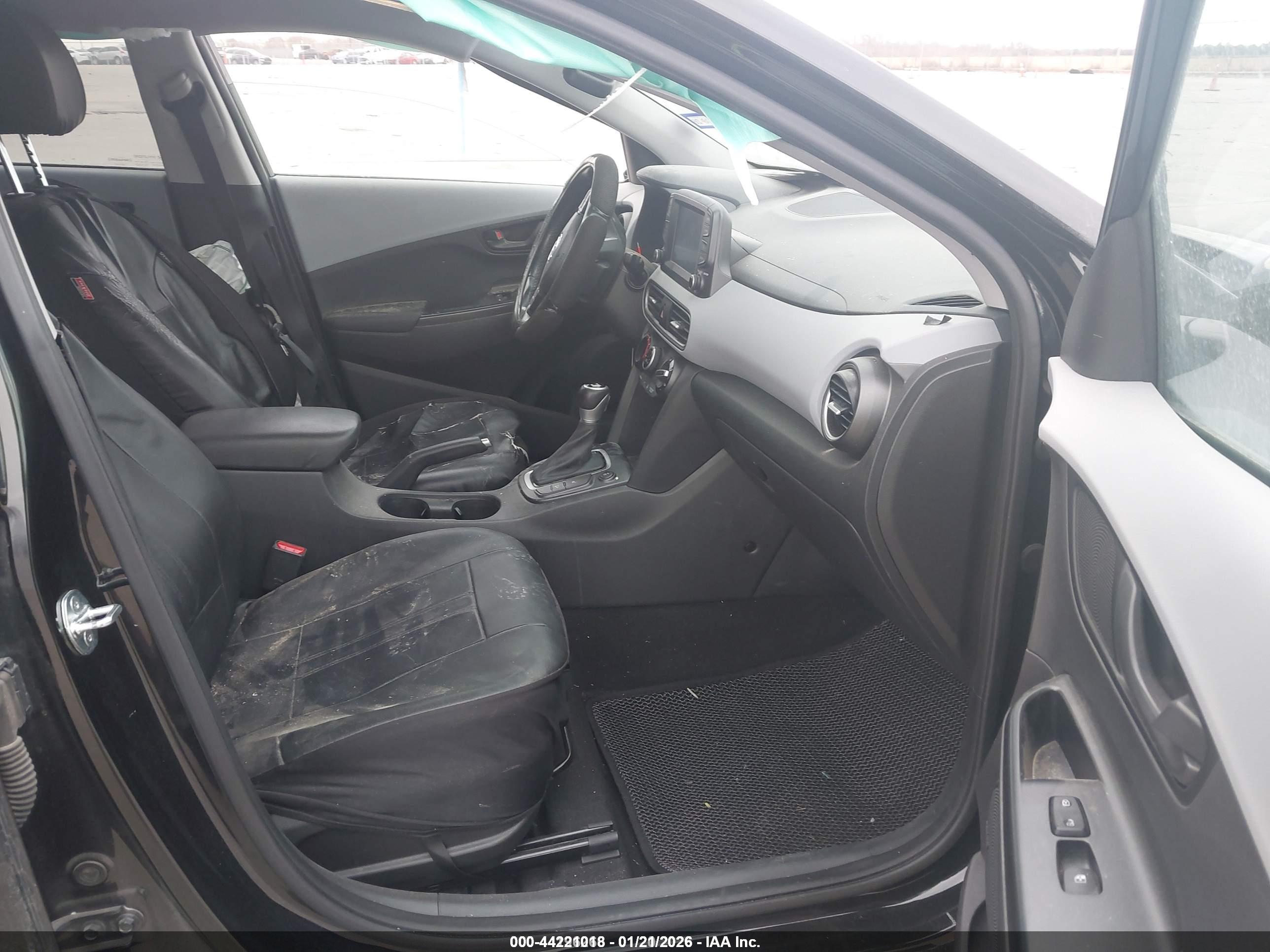 HYUNDAI KONA image 5