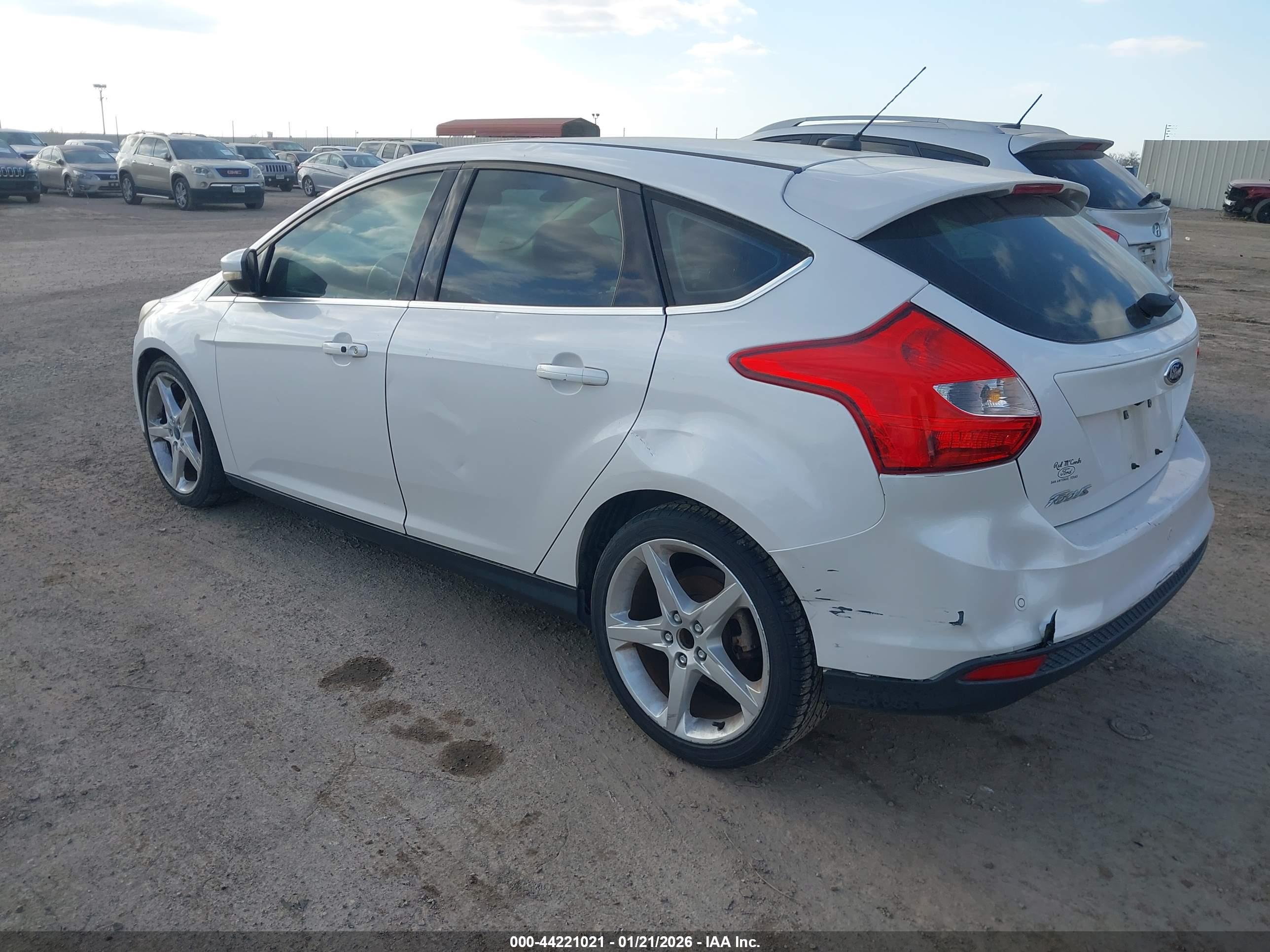 FORD FOCUS image 3