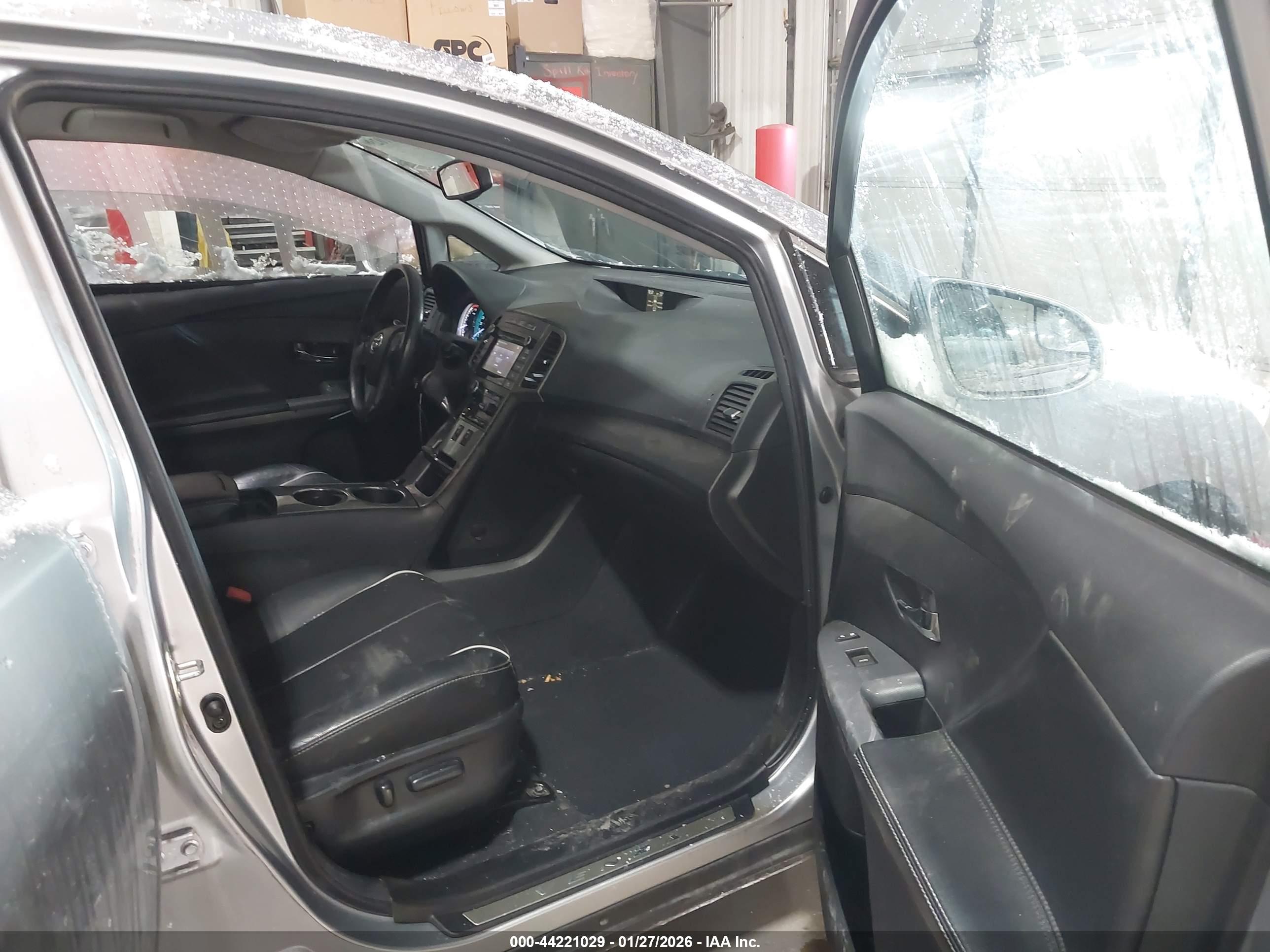 TOYOTA VENZA image 5