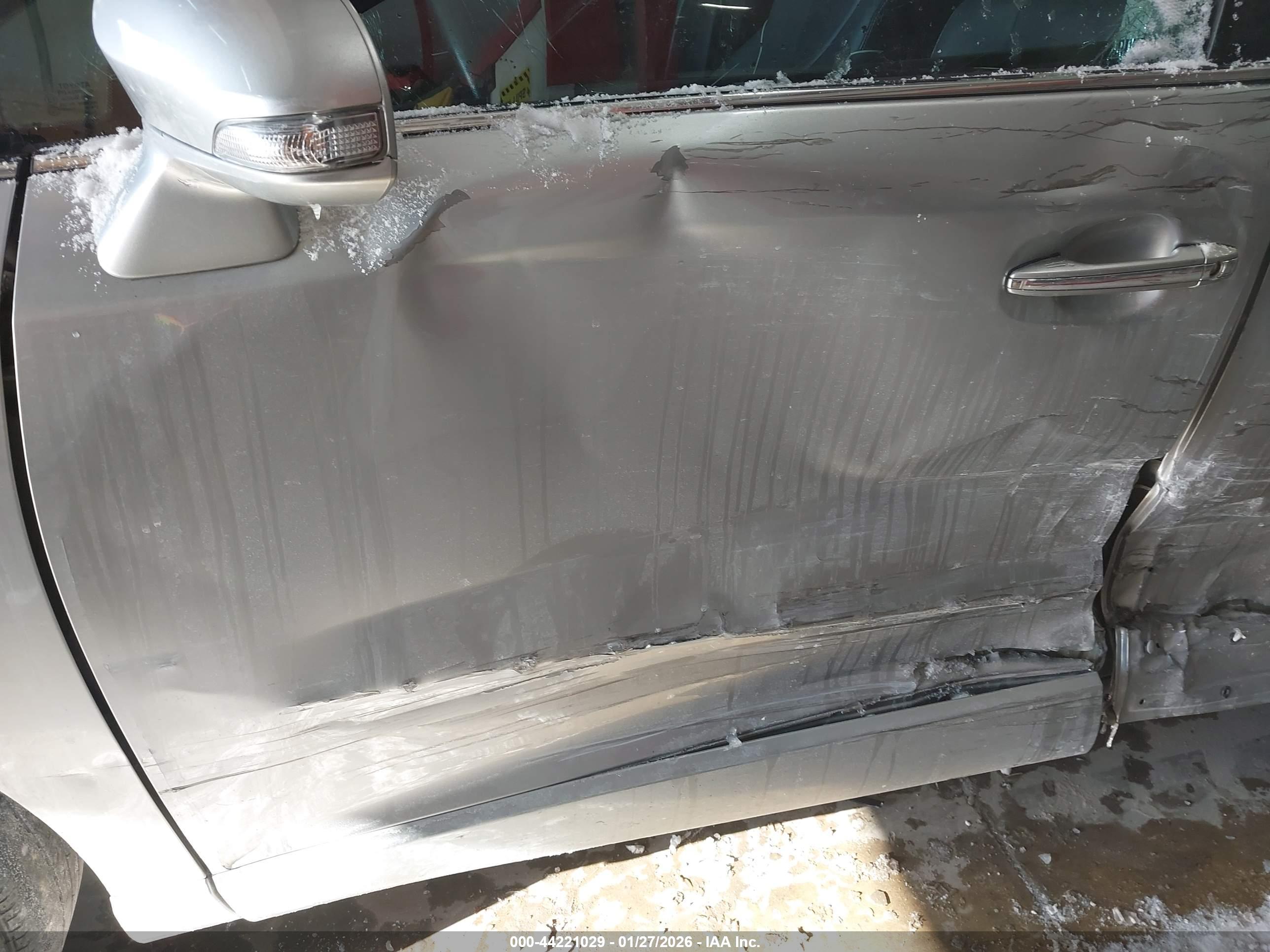 TOYOTA VENZA image 6