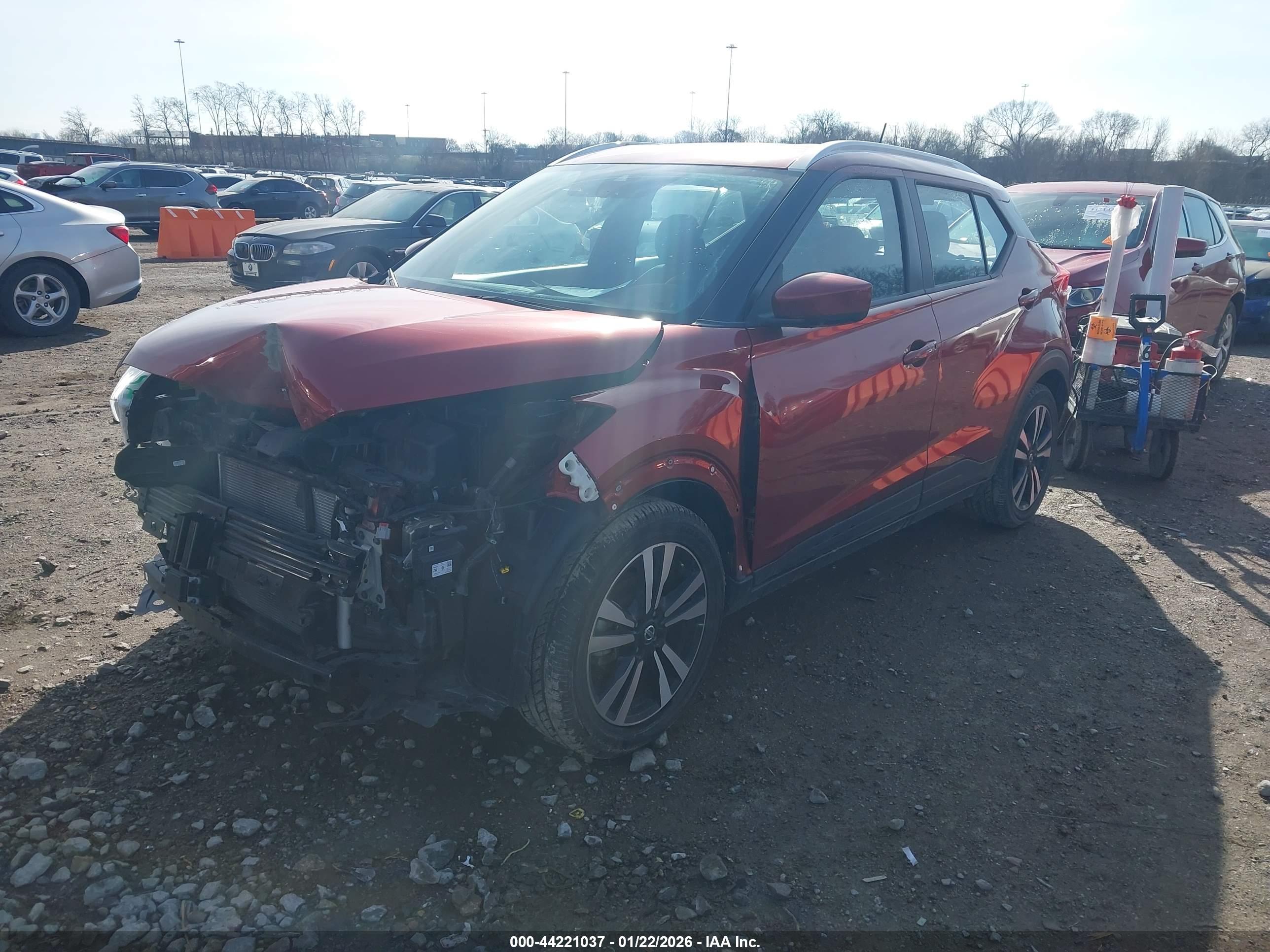 NISSAN KICKS image 2