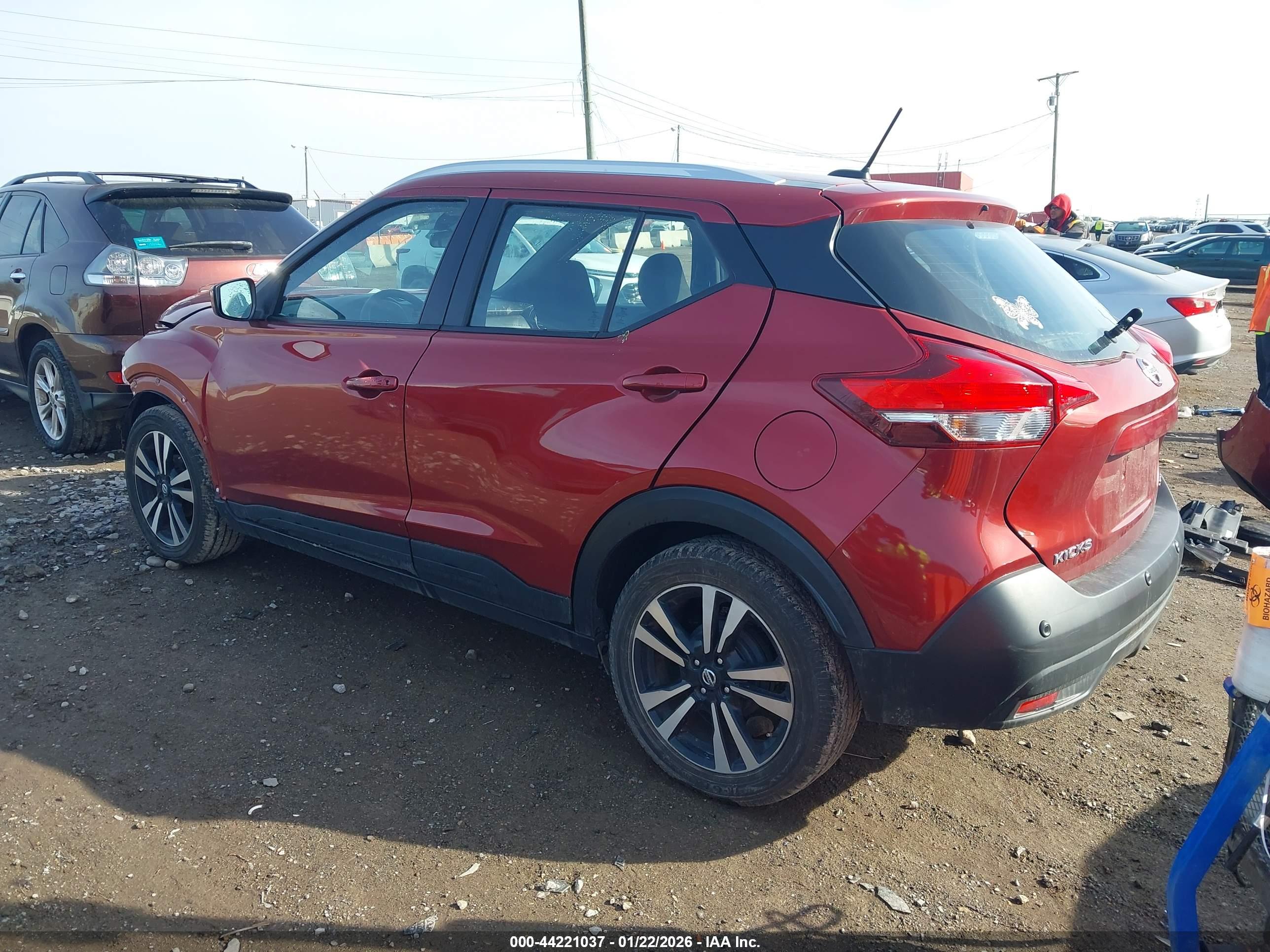 NISSAN KICKS image 3