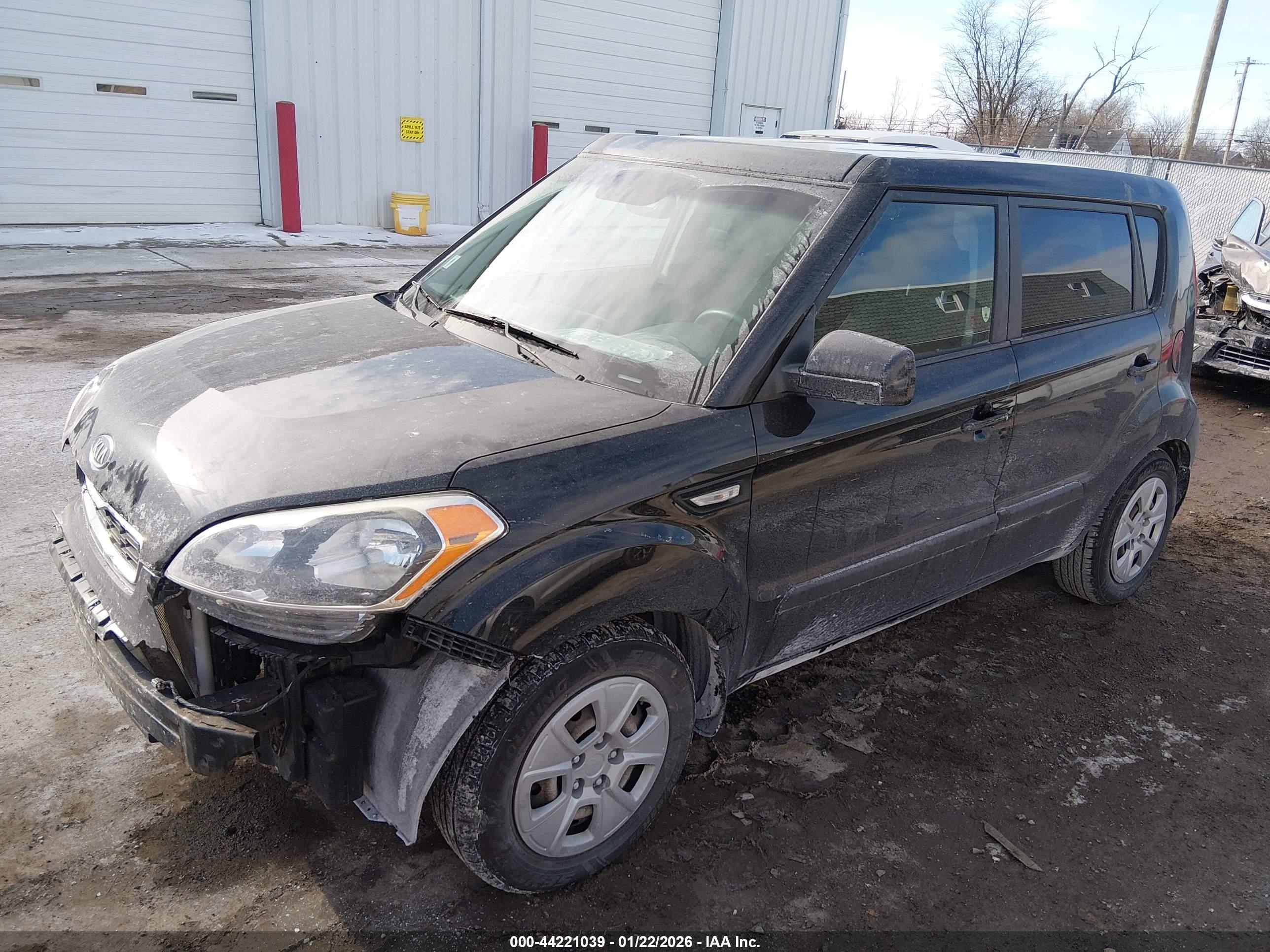 KIA SOUL image 2
