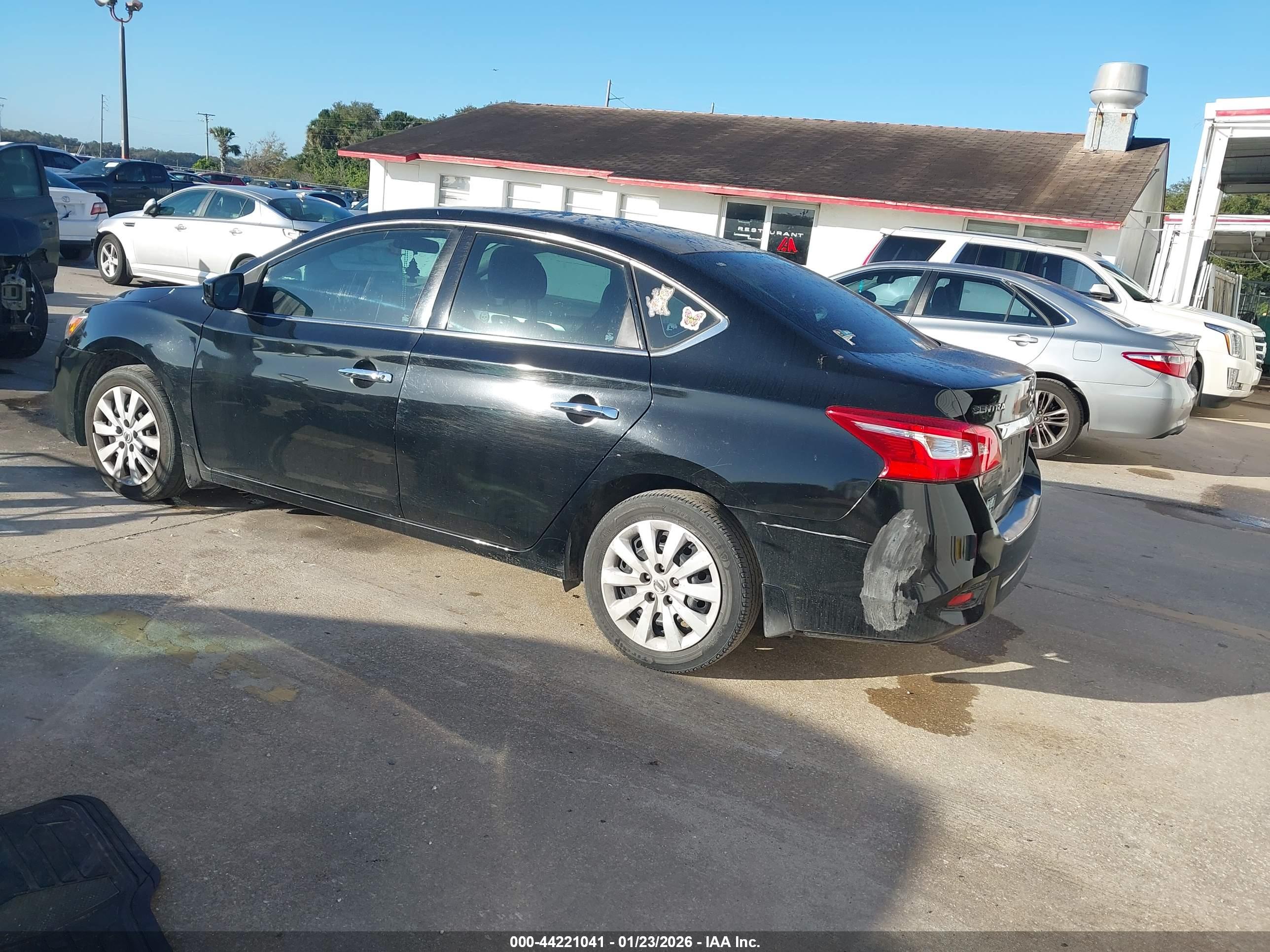 NISSAN SENTRA image 3
