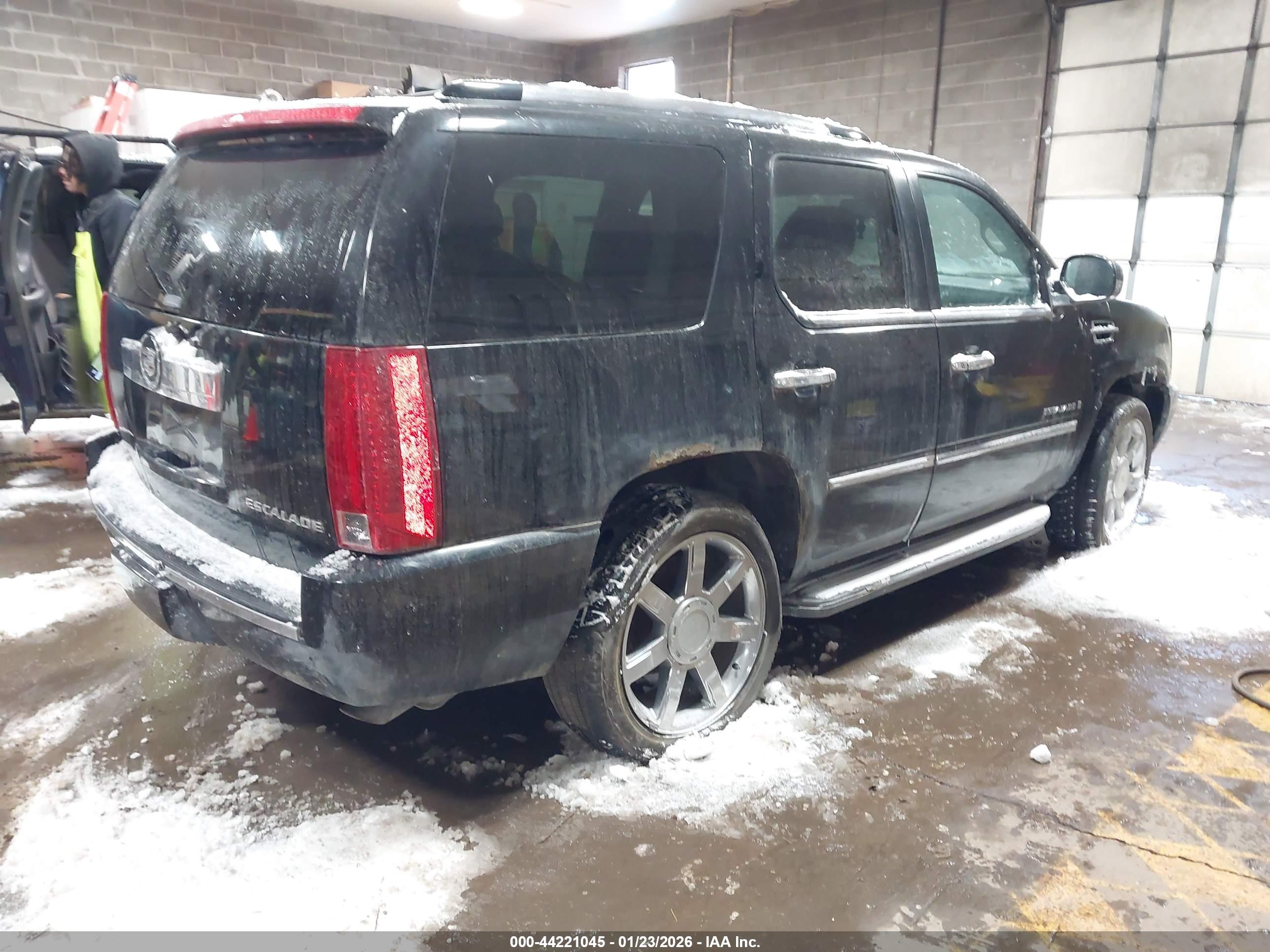CADILLAC ESCALADE image 4