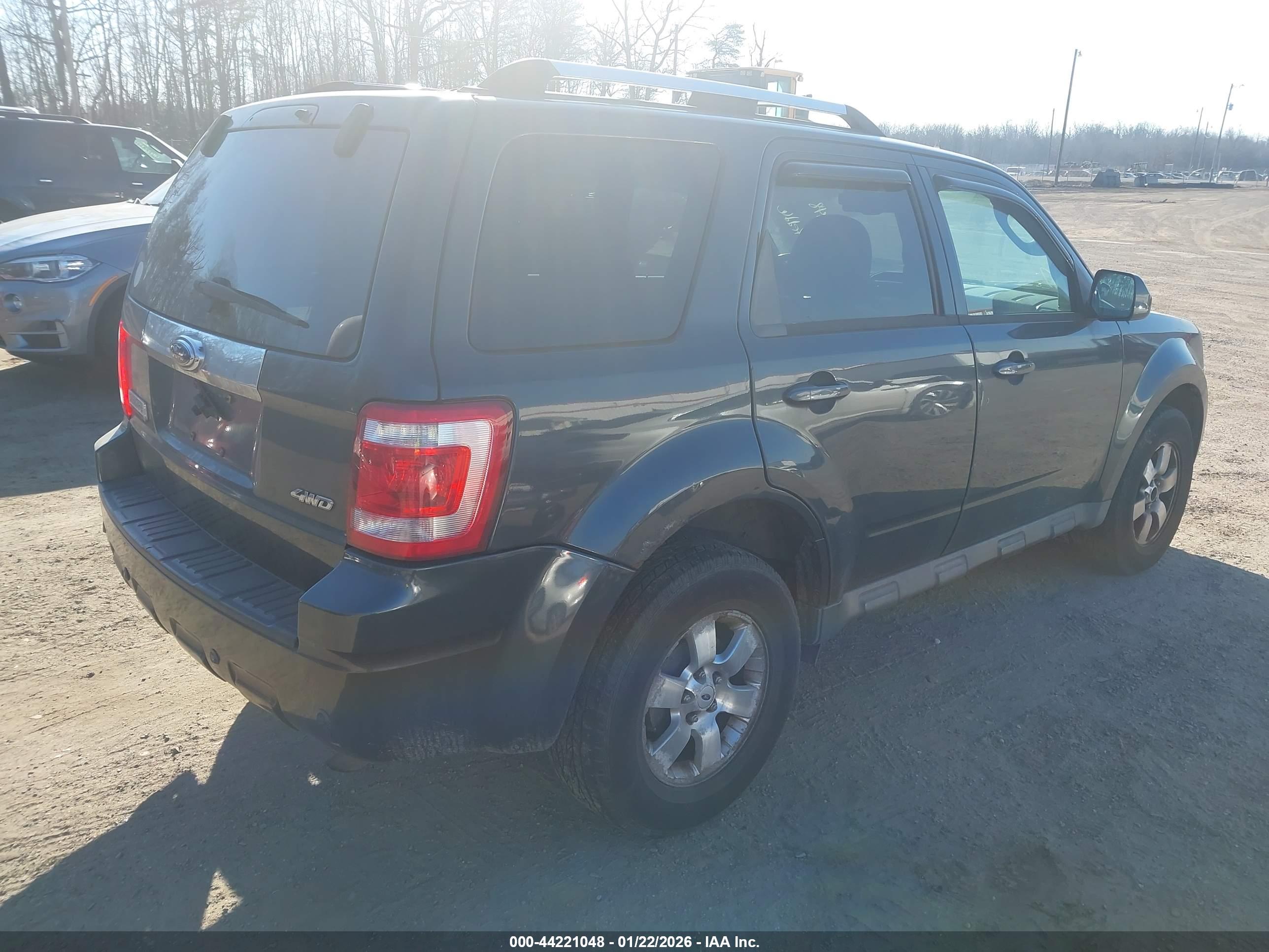 FORD ESCAPE image 4