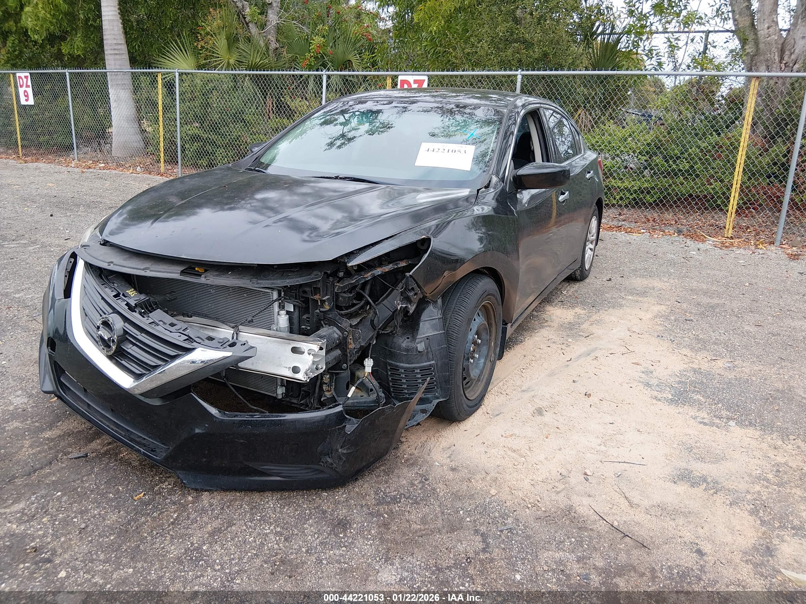 NISSAN ALTIMA image 2