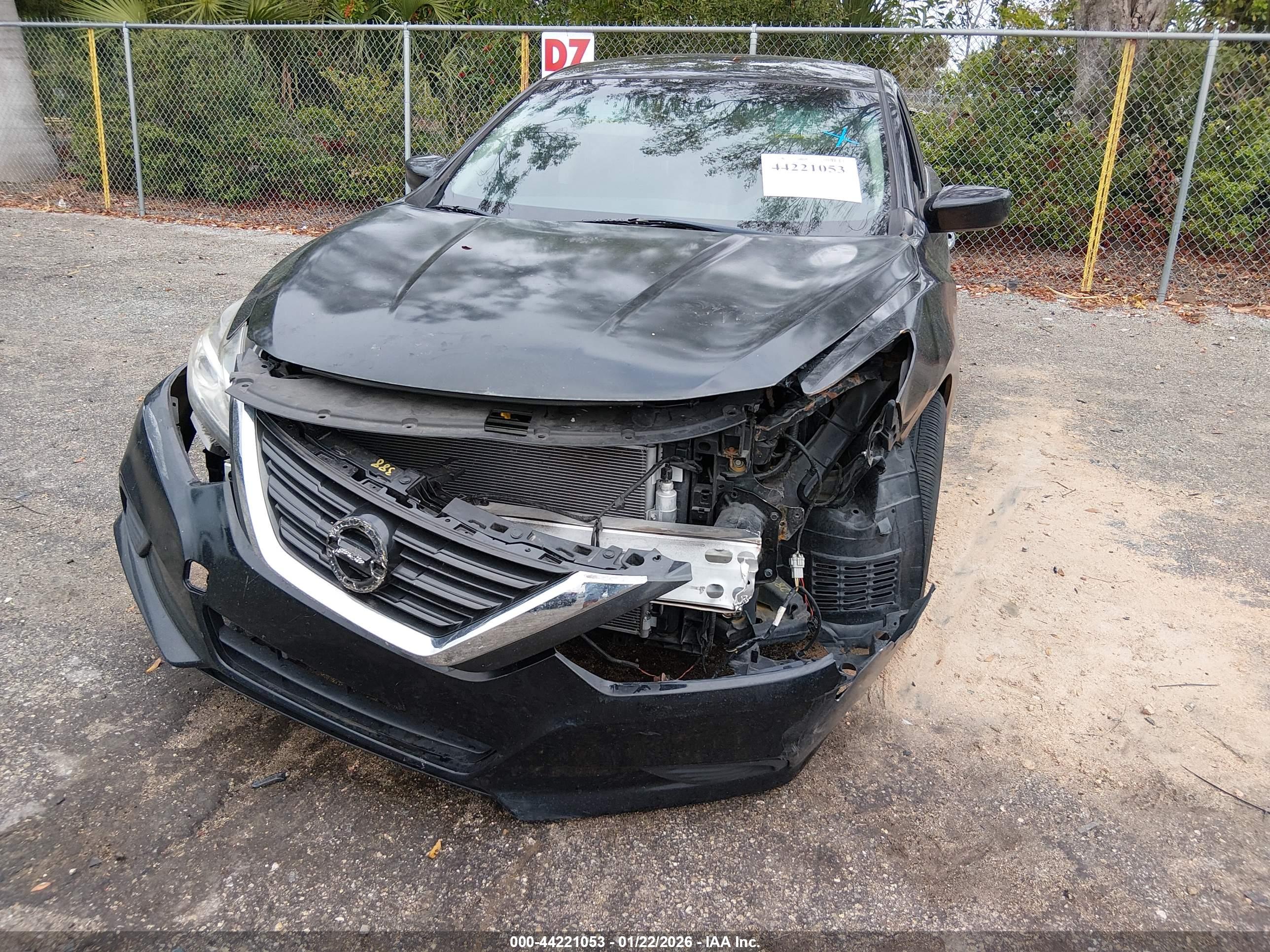 NISSAN ALTIMA image 6