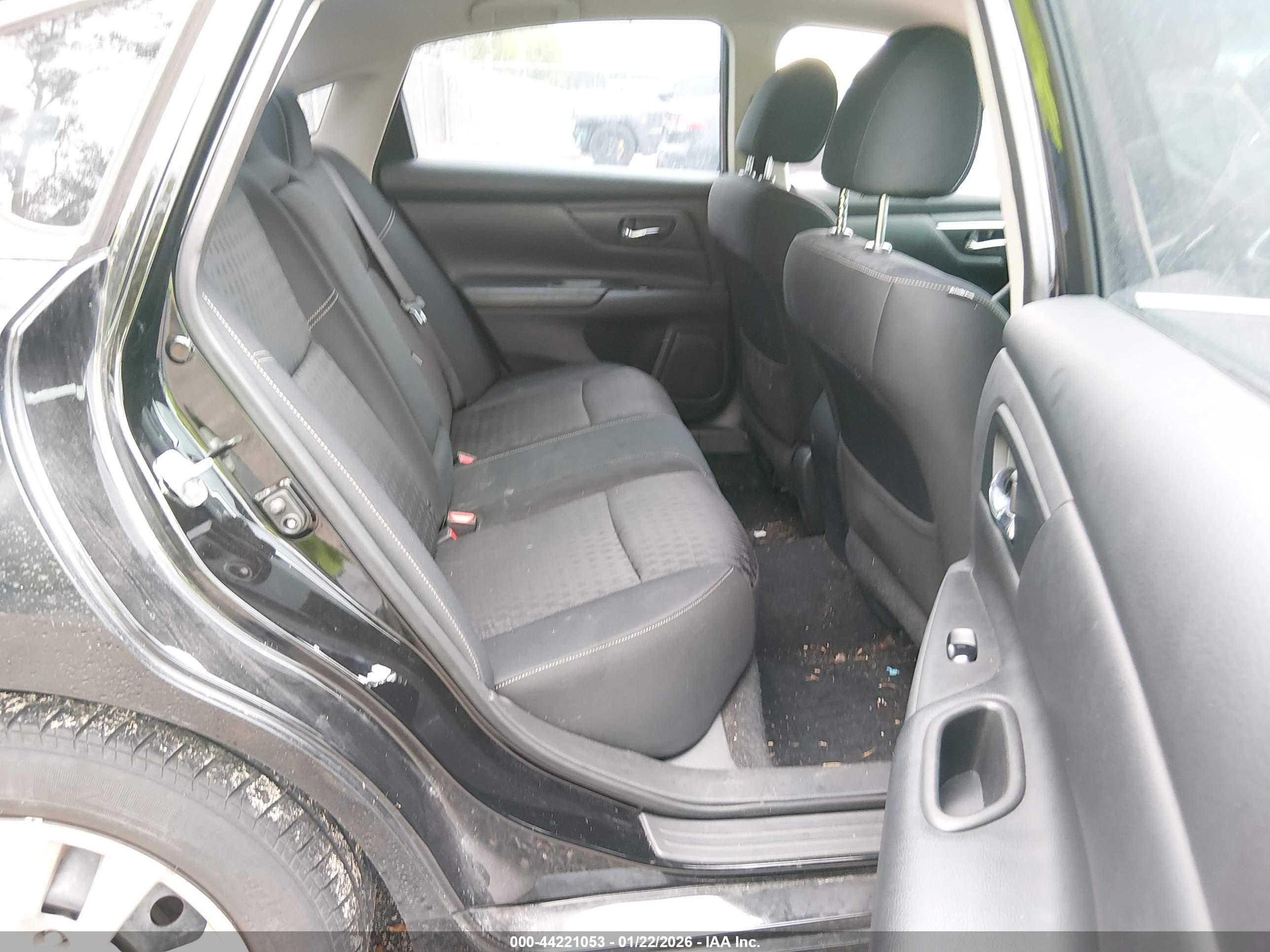 NISSAN ALTIMA image 8