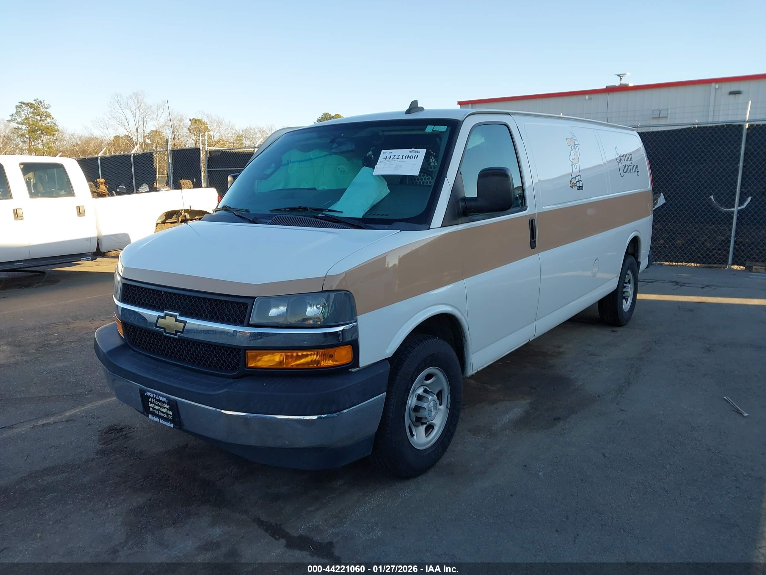 CHEVROLET EXPRESS image 2