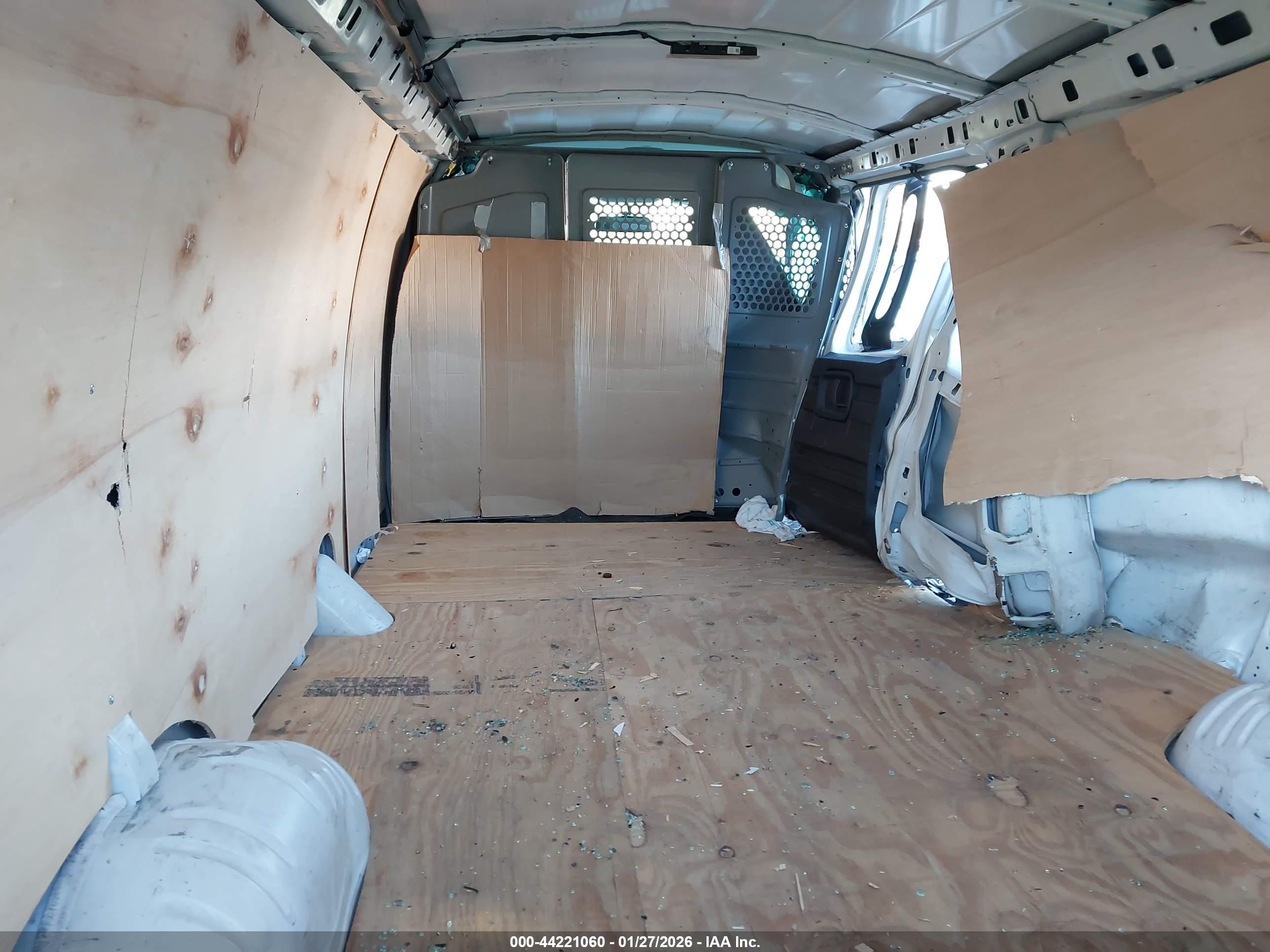 CHEVROLET EXPRESS image 8
