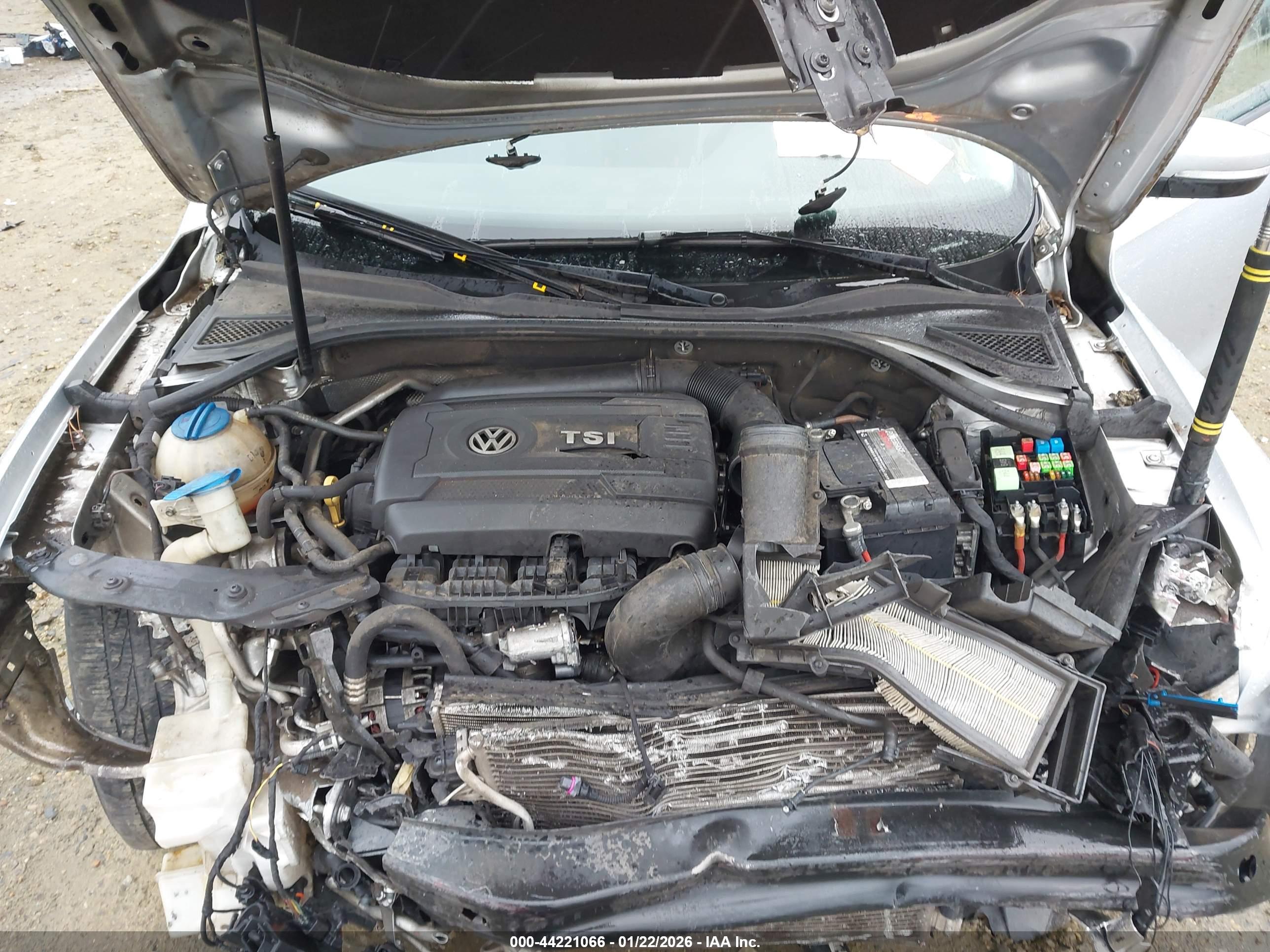VOLKSWAGEN PASSAT image 10