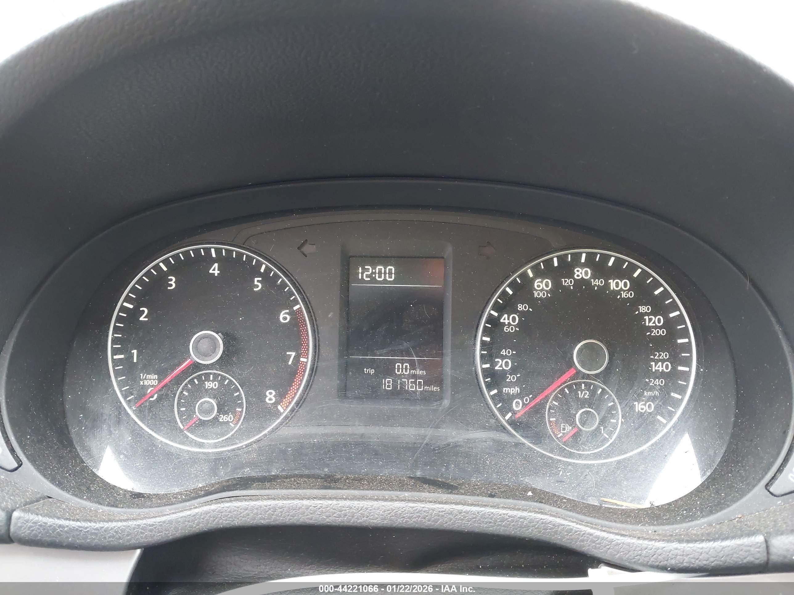 VOLKSWAGEN PASSAT image 7