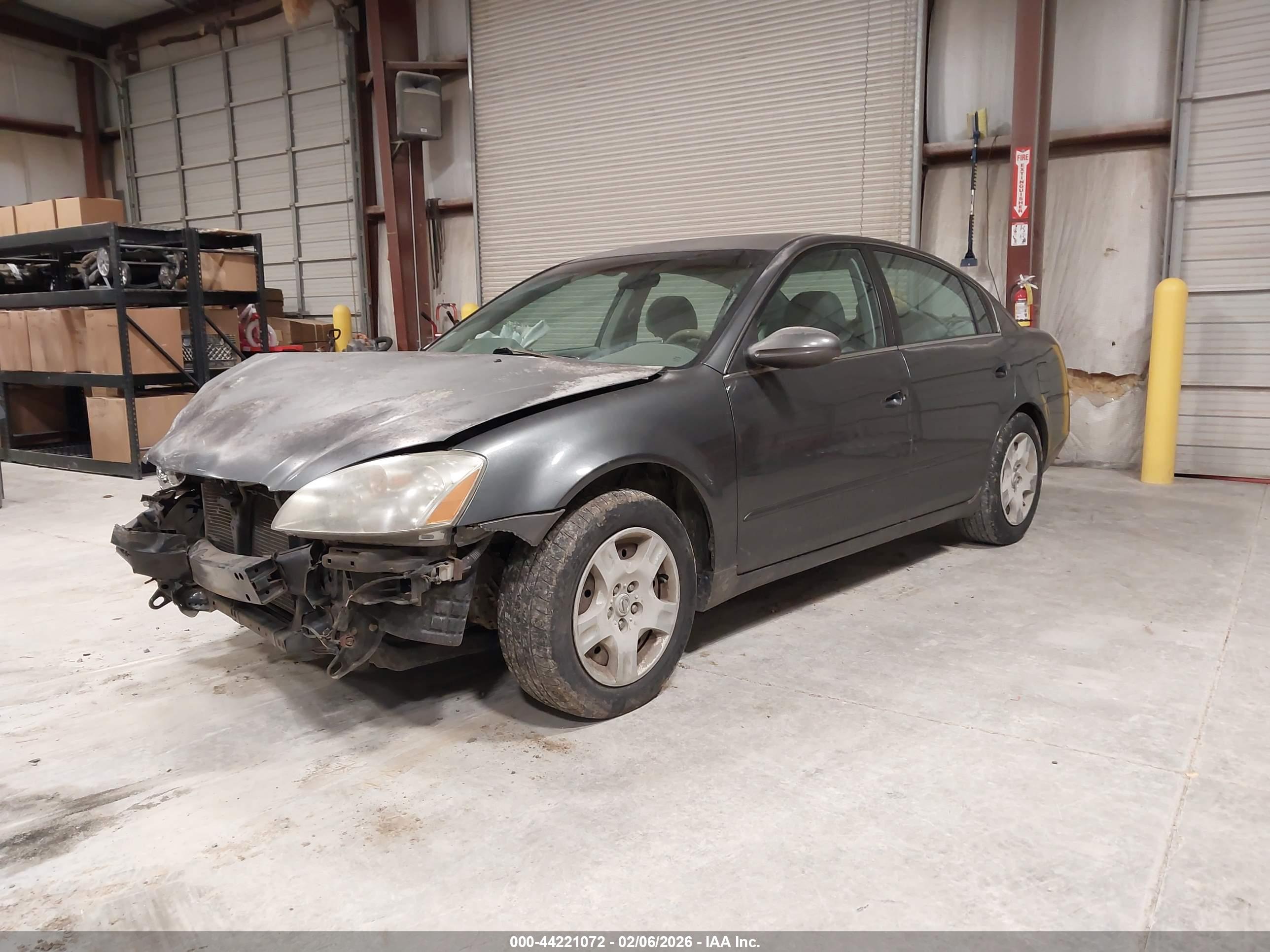 NISSAN ALTIMA image 2
