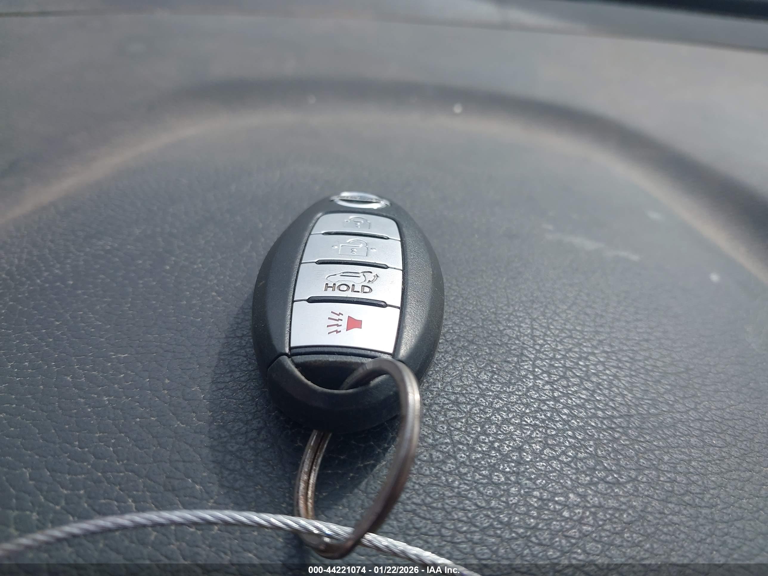 NISSAN ROGUE image 11