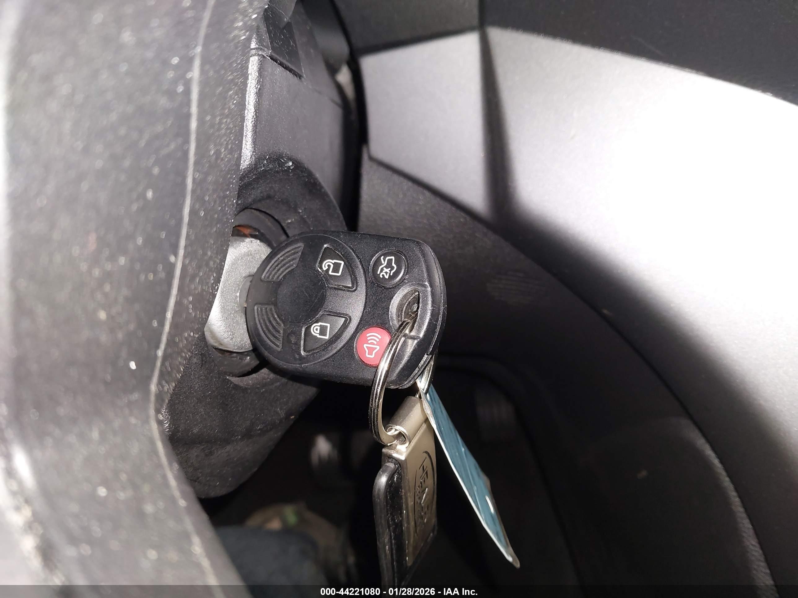 FORD ESCAPE image 11