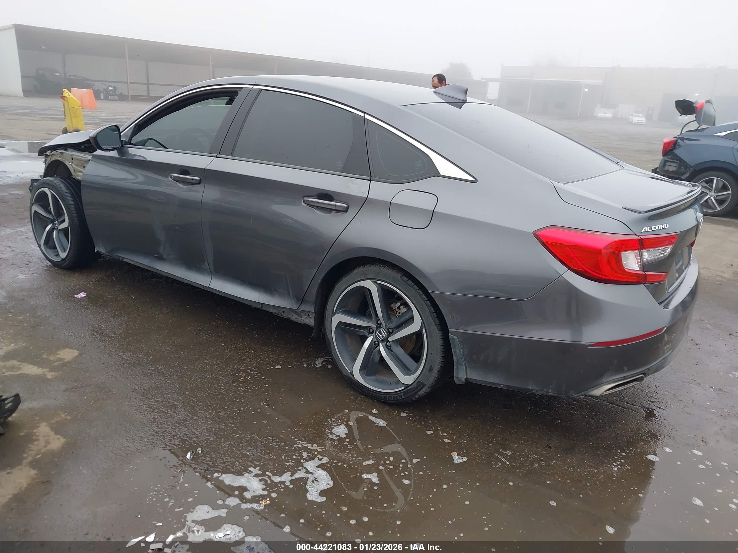 HONDA ACCORD image 3