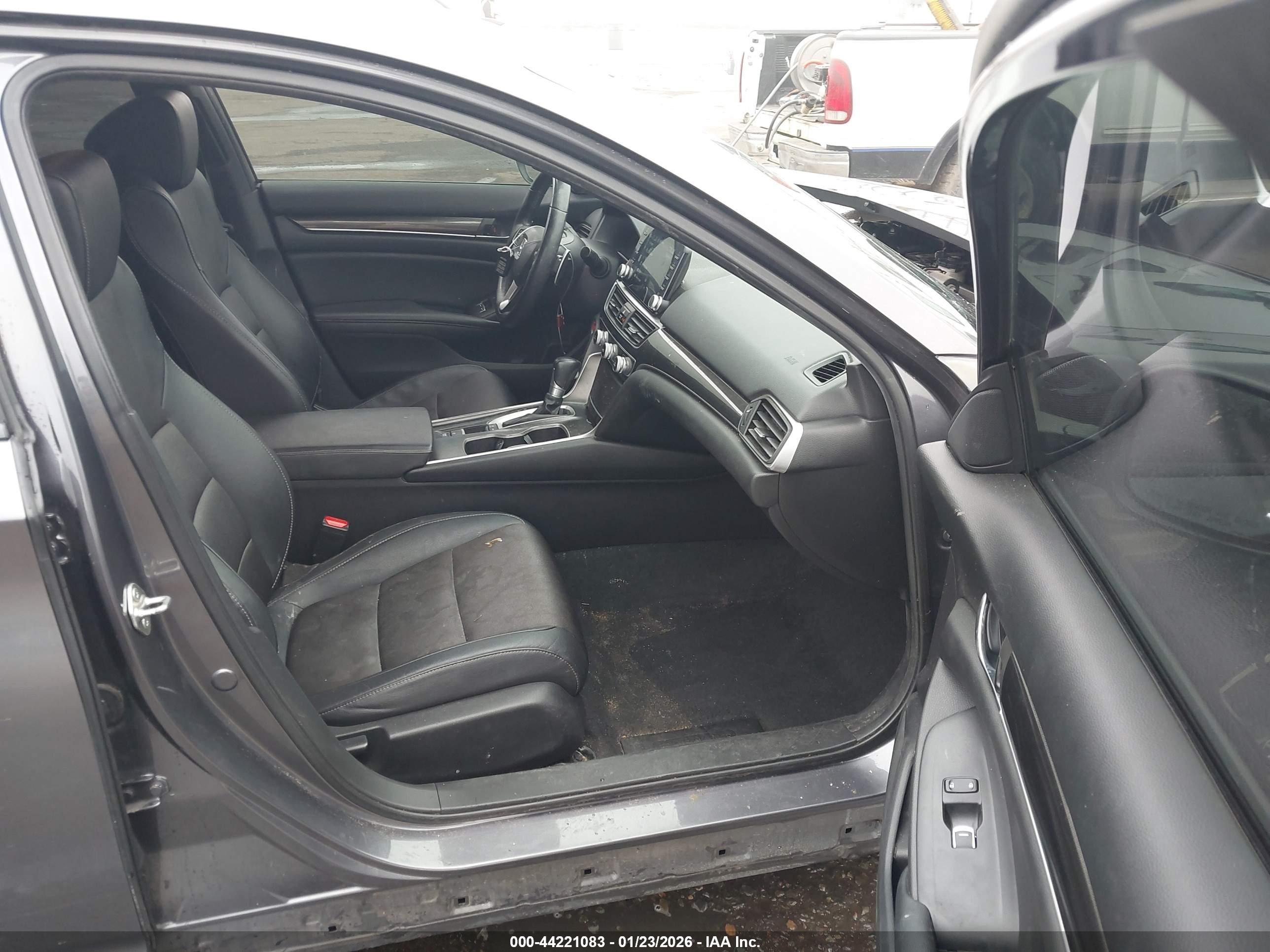 HONDA ACCORD image 5