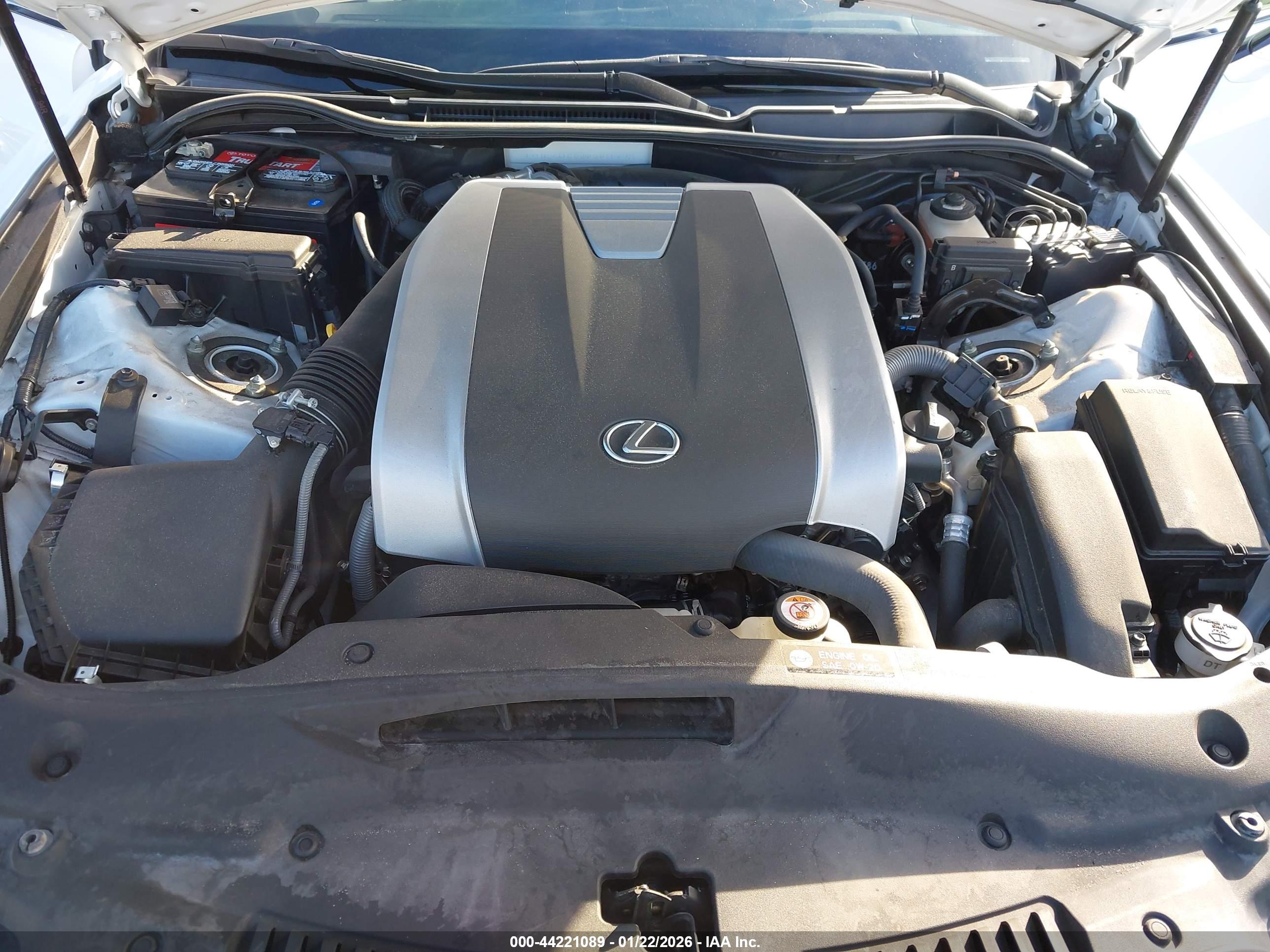 LEXUS IS image 10