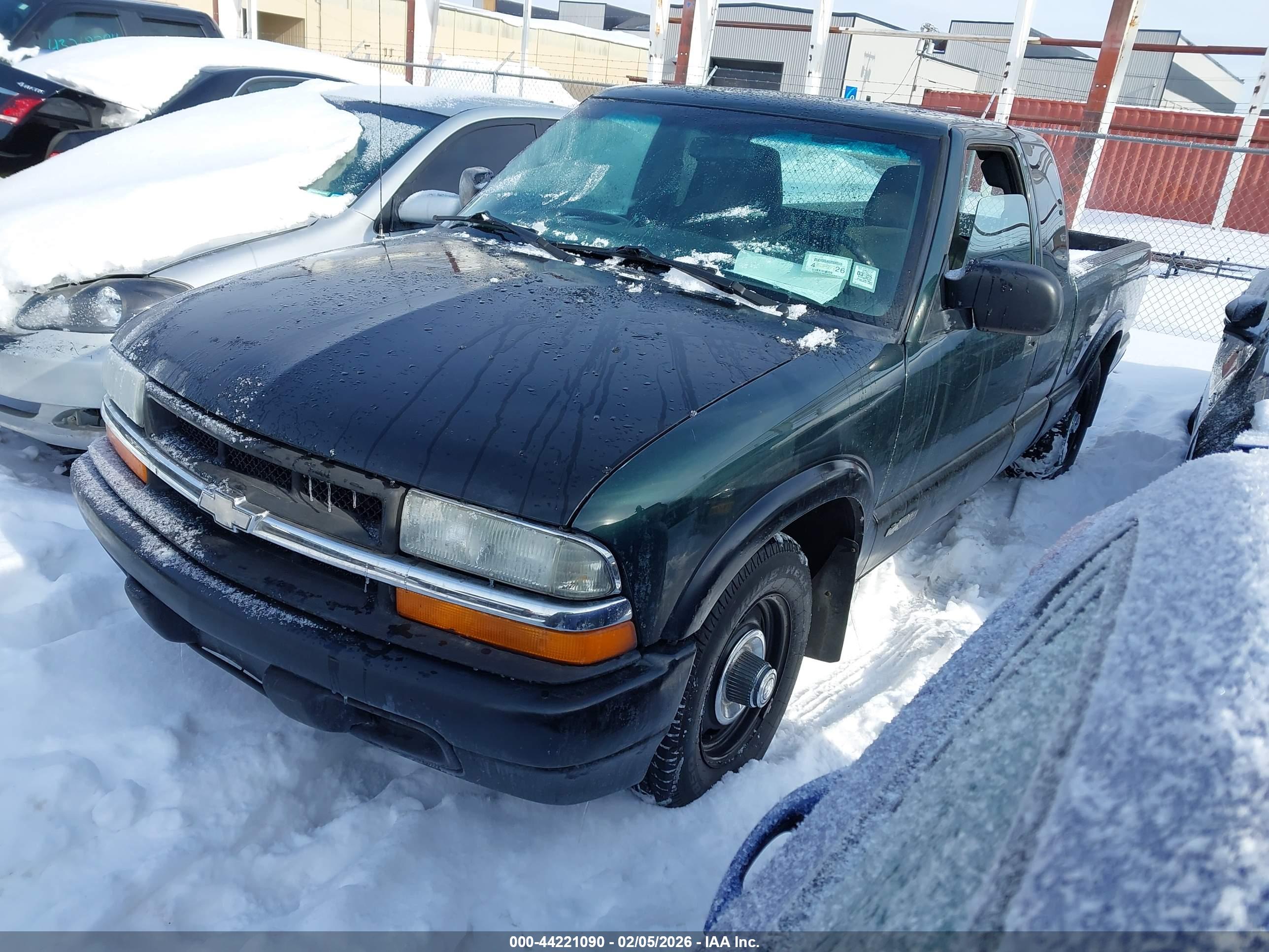 CHEVROLET S image 2