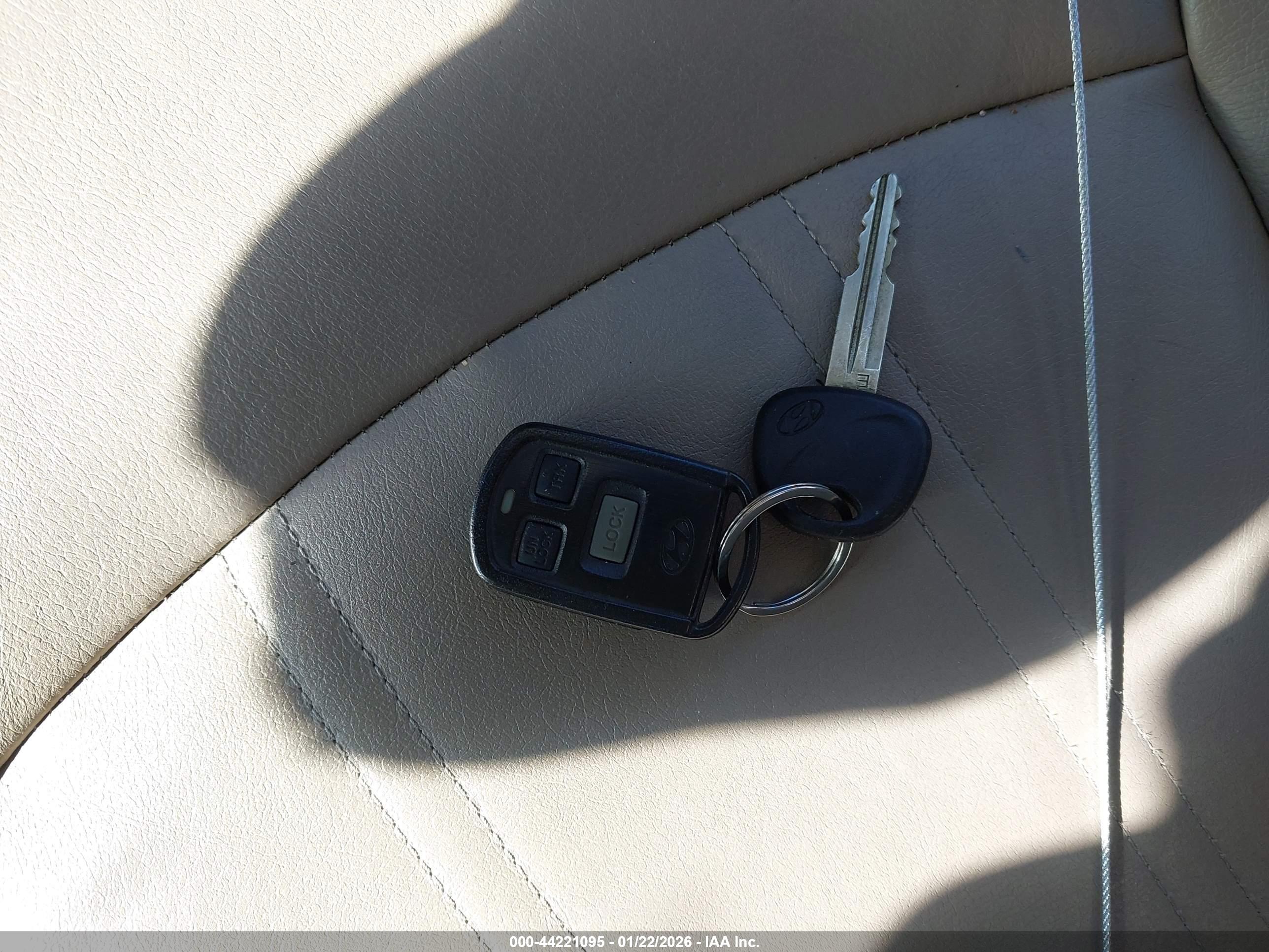 HYUNDAI SONATA image 11