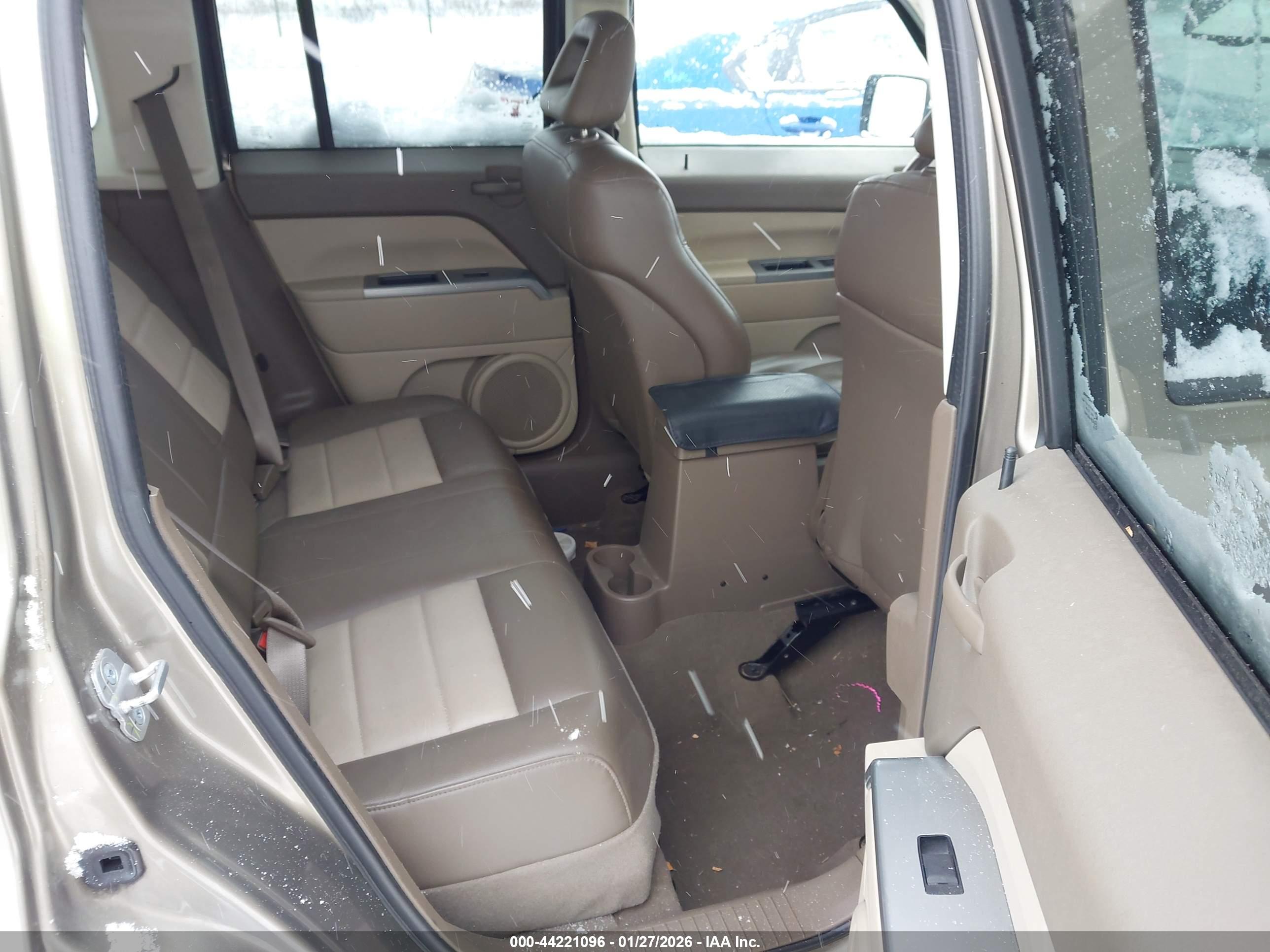 JEEP PATRIOT image 8
